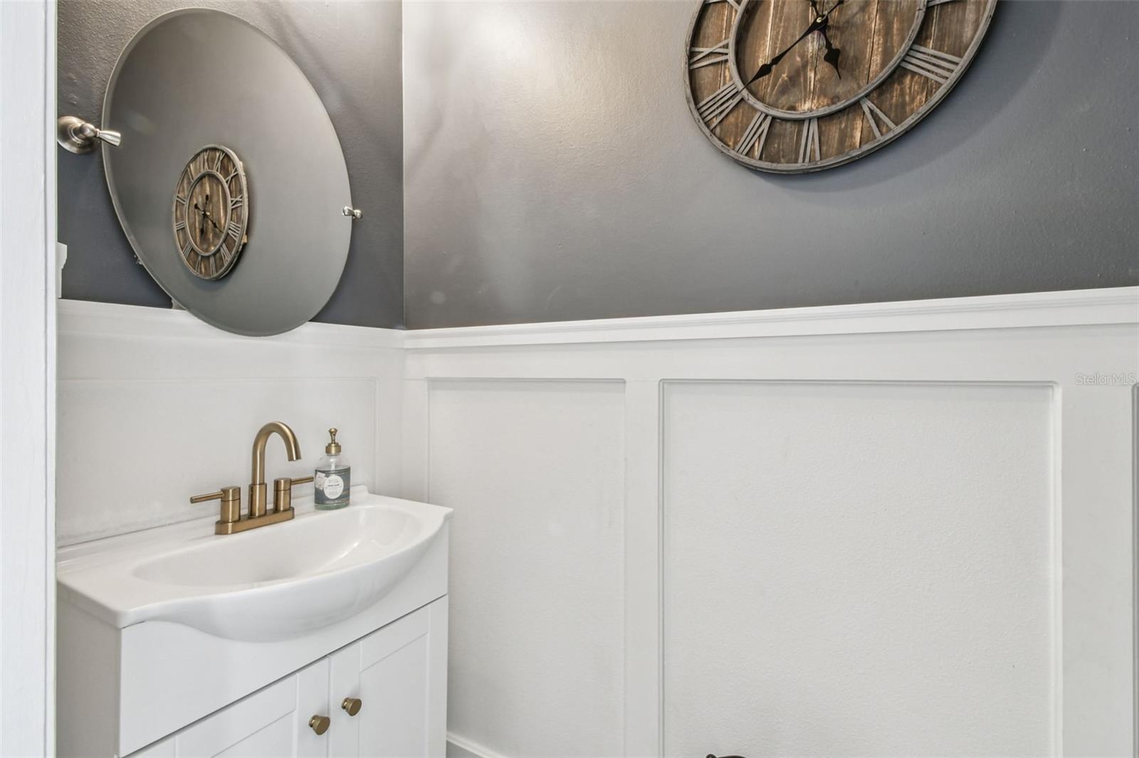 TAMPA PALMS - Residential