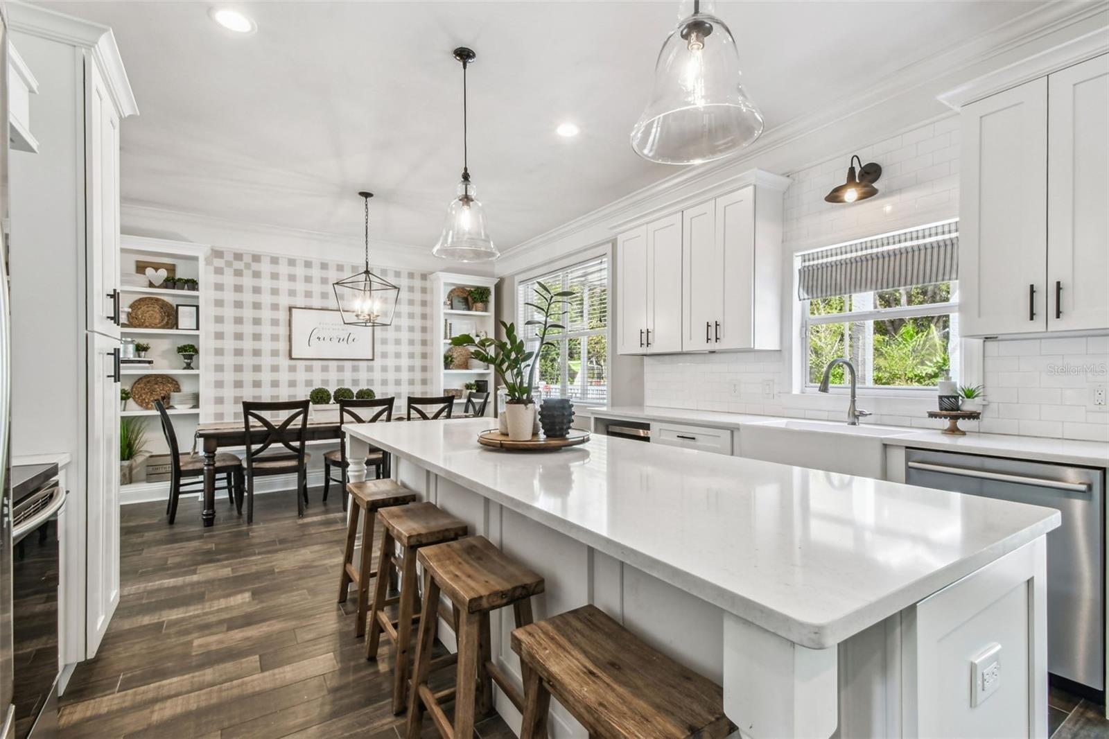 TAMPA PALMS - Residential