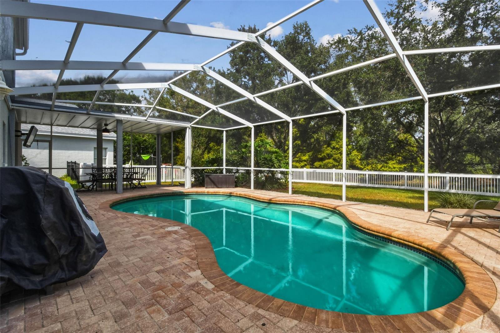 TAMPA PALMS - Residential