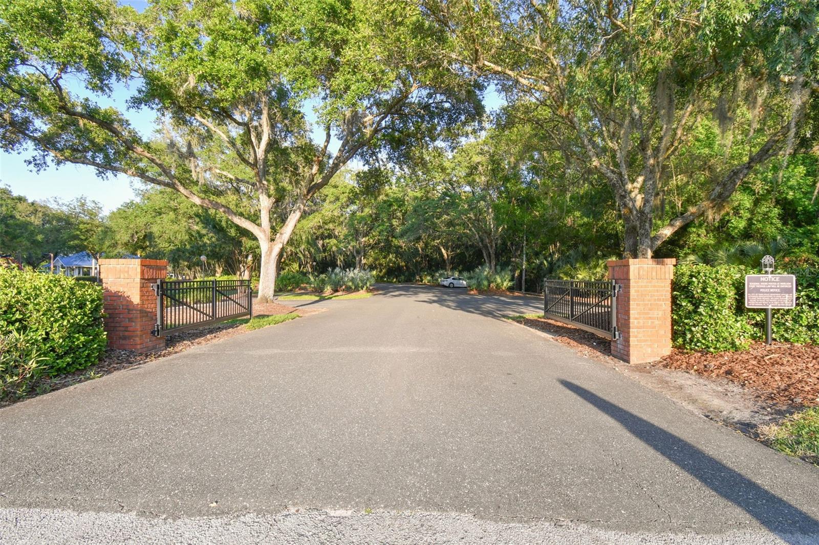 TAMPA PALMS - Residential