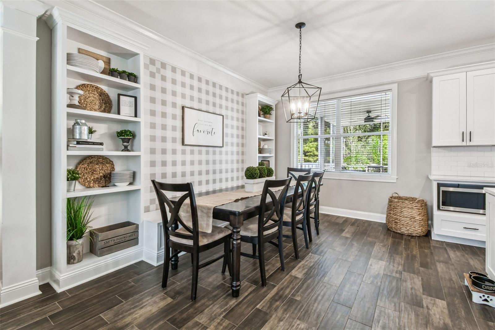 TAMPA PALMS - Residential