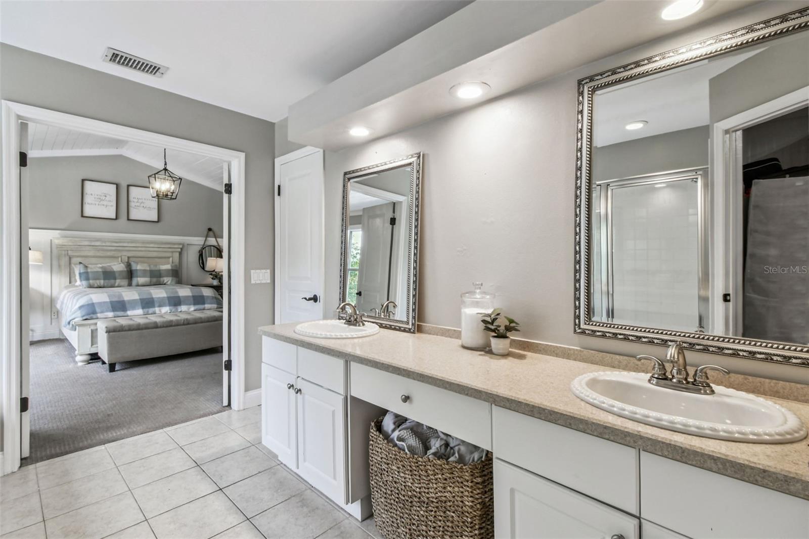 TAMPA PALMS - Residential