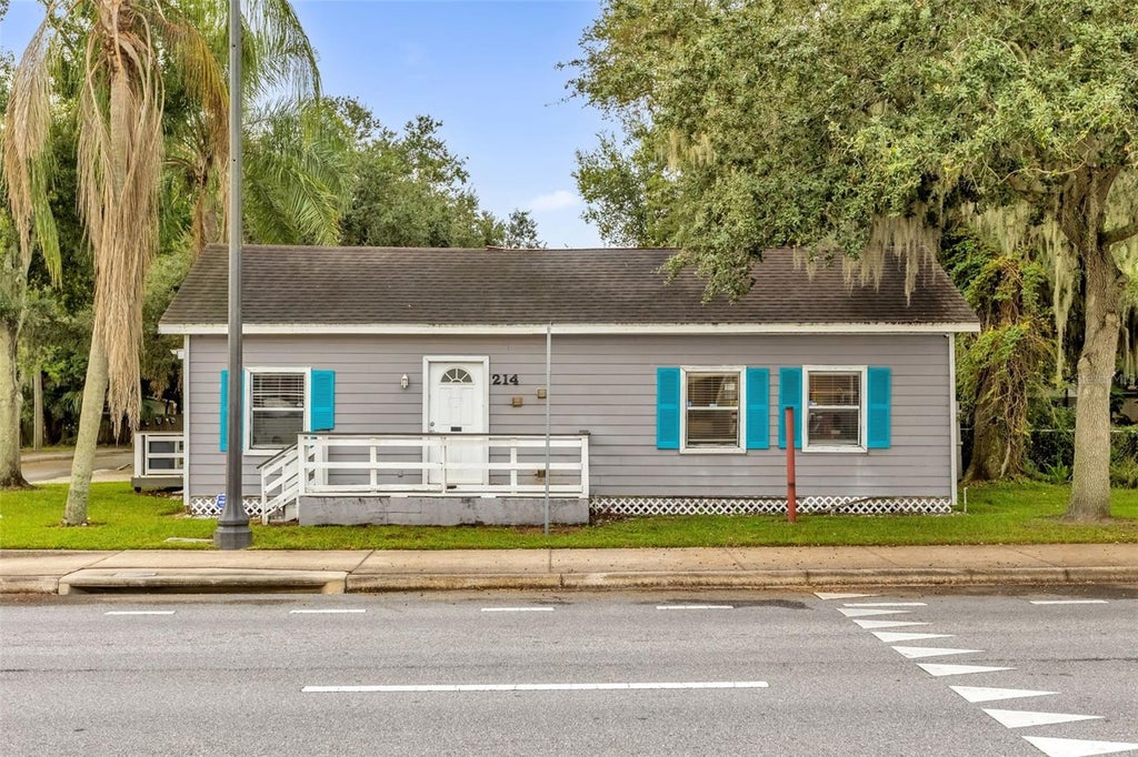 Photo of 214 E Oak Street, Kissimmee, FL 34744 (MLS # O6450414)