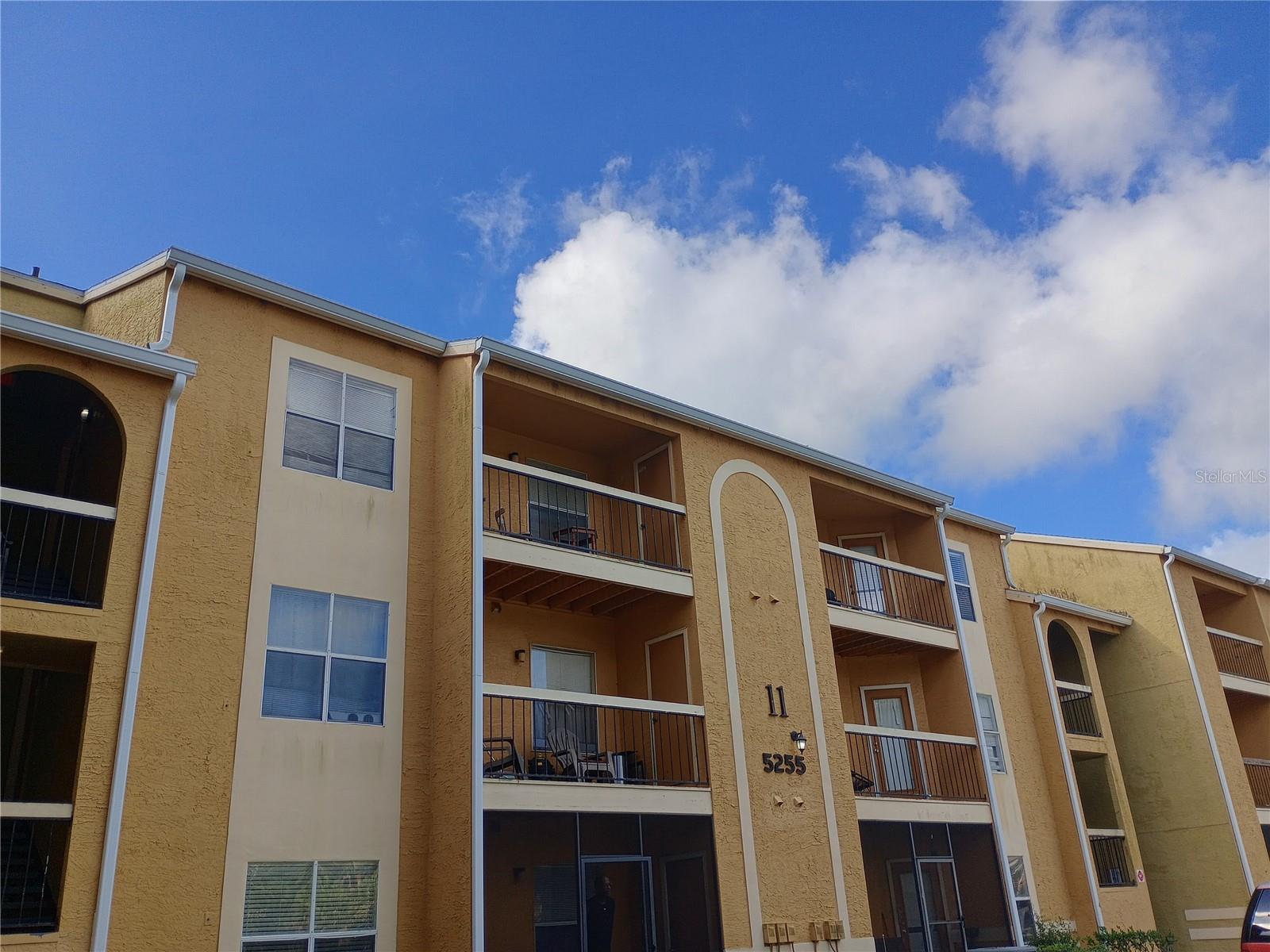 One or more photo(s) has been virtually staged. This 2-bedroom, 2-bathroom condominium in the gated Images community offers an unbeatable location and a host of desirable features.
Step inside to discover an inviting open floor plan that leads to a private balcony and storage closet. Enjoy the convenience of being just steps away from all the amenities the community has.
The primary bedroom is a cozy haven with its ensuite bathroom featuring a walk-in shower, ensuring comfort and privacy.
Parking is plentiful with no assigned parking.
As a resident of the Images community, you'll have access to some wonderful amenities, including a fully-equipped clubhouse with a fitness center and a sparkling pool, 24/7 clothes care center, Tot Lot and more!
*One or more pictures have been virtually staged*
Pets Not Allowed
ALL APPLICANTS MUST COMPLETE HOA APPLICATION FORM & BE APPROVED BY THE ASSOCIATION BEFORE THEY MOVE IN $80.00 each person
Tenant Liability Insurance **Required**