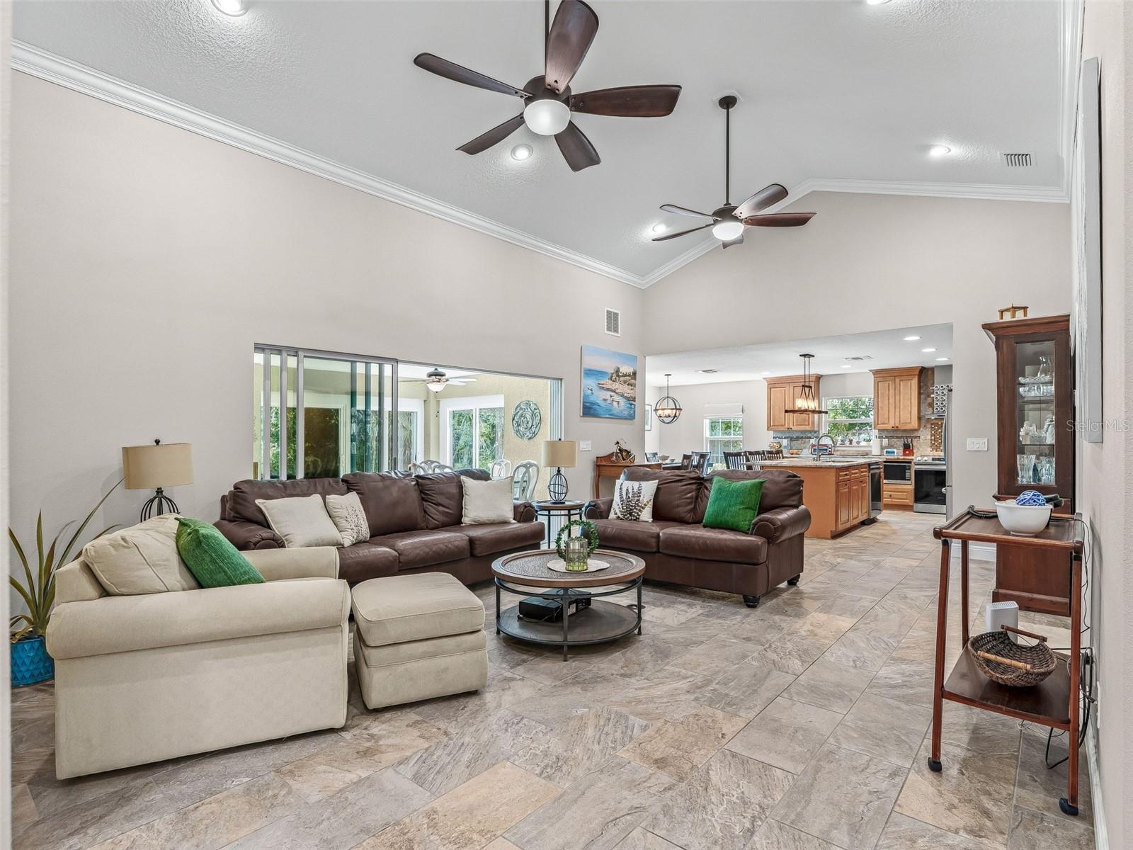 5331 GROVE MANOR