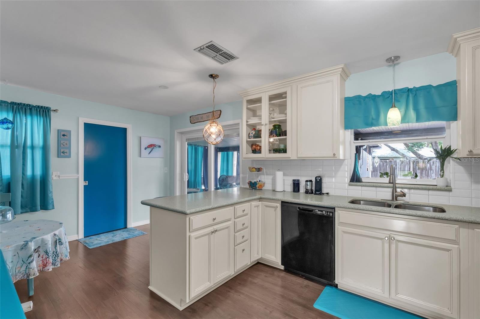 HIGH POINT - Residential