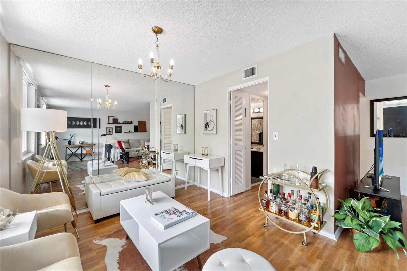 4720 LOCUST STREET NE 210