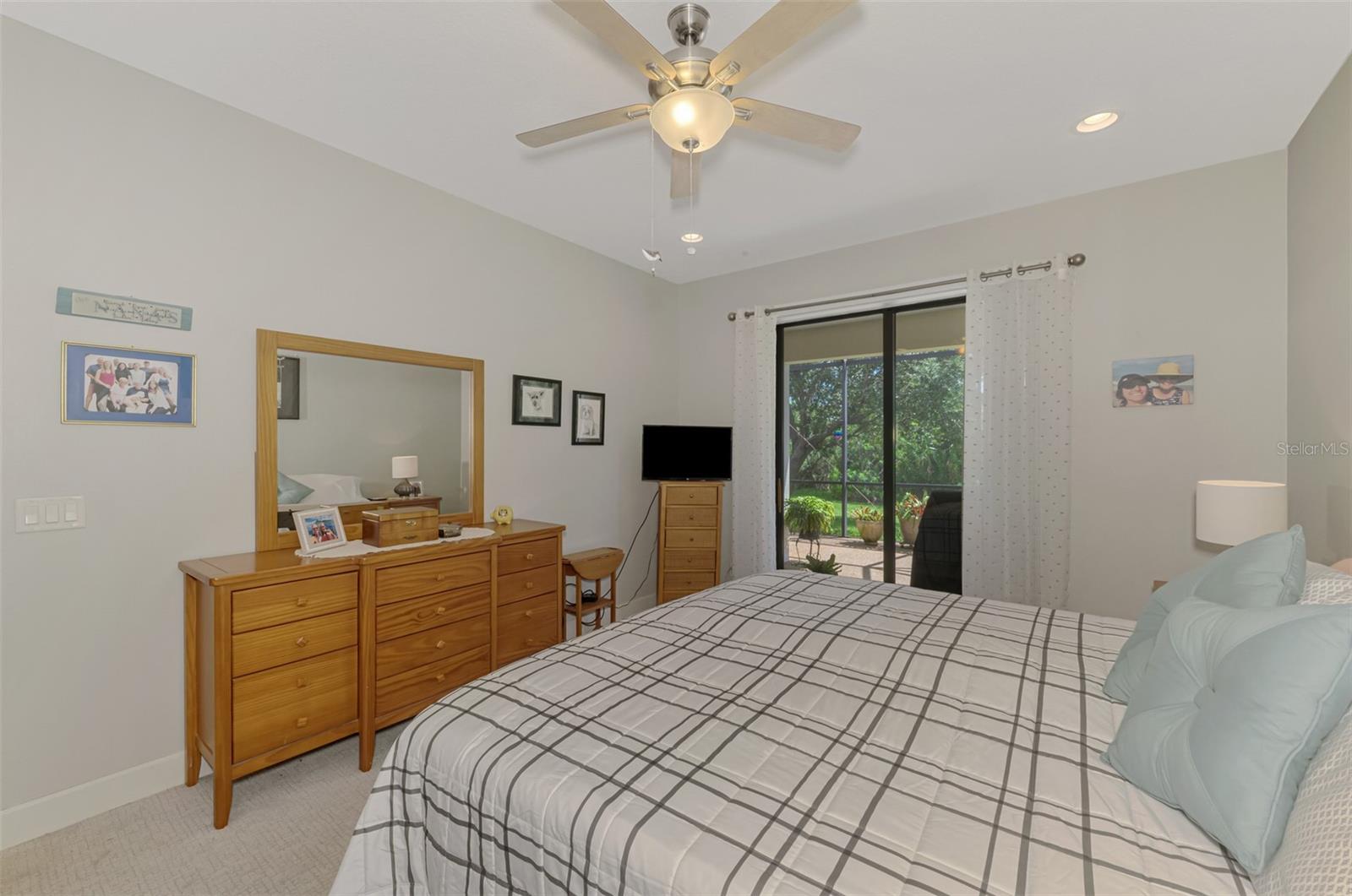 VENETIAN FALLS PH 2 - Residential