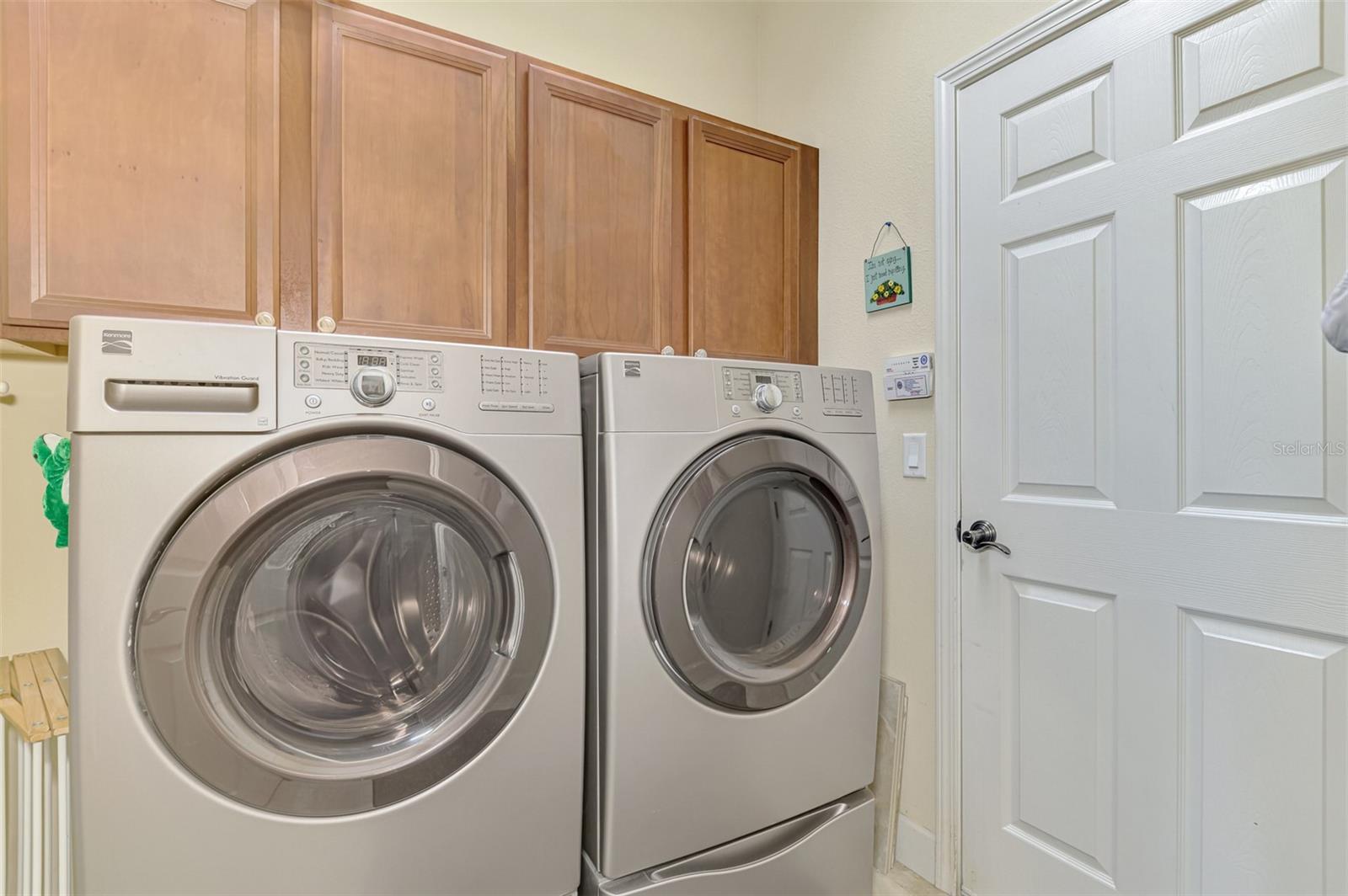 VENETIAN FALLS PH 2 - Residential