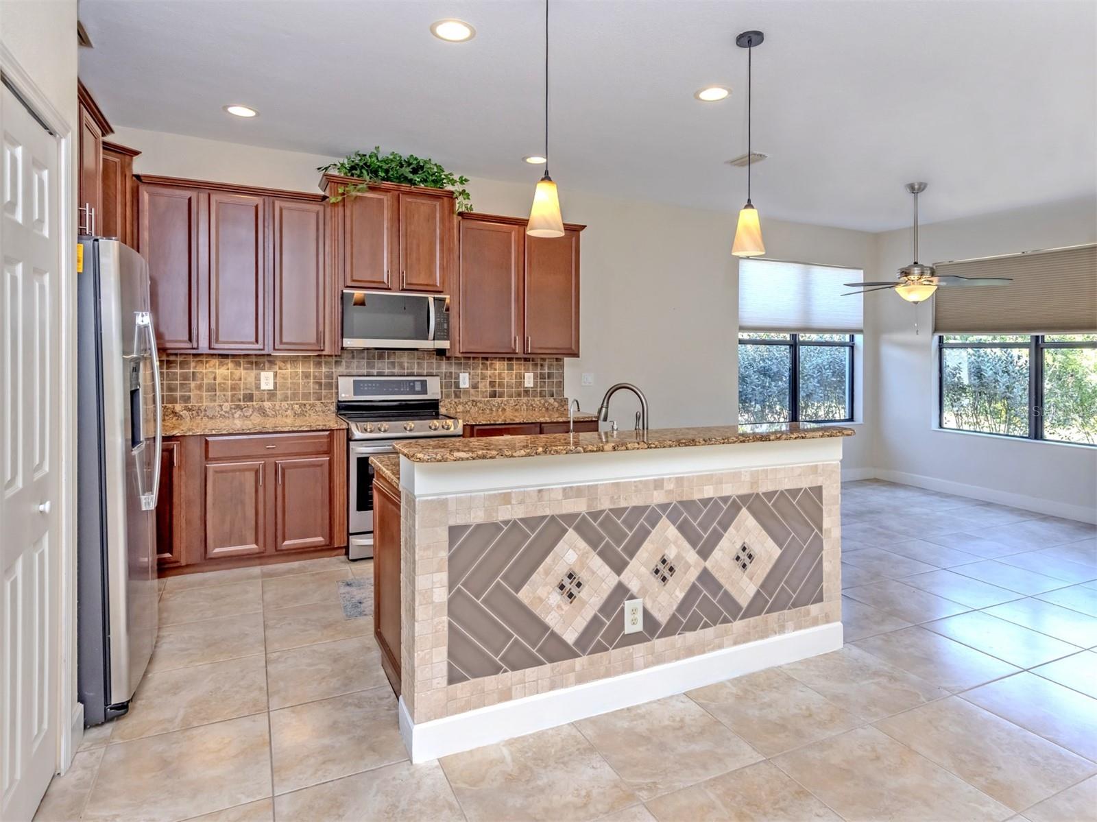 VENETIAN FALLS PH 2 - Residential