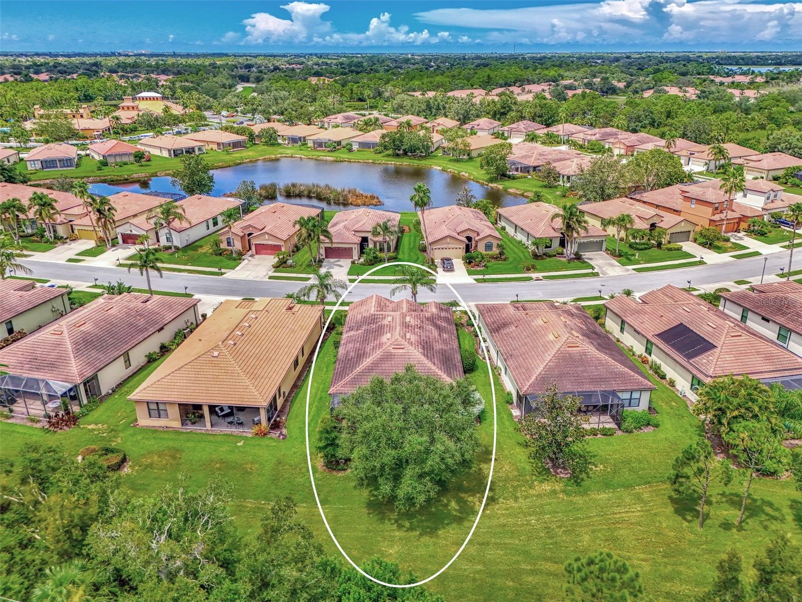 VENETIAN FALLS PH 2 - Residential