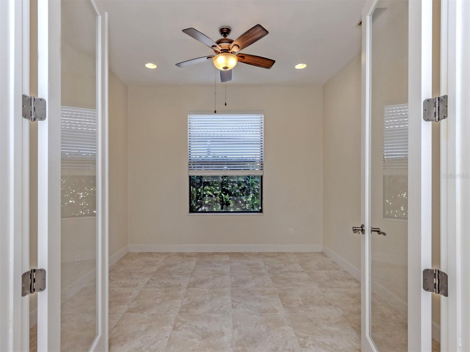 VENETIAN FALLS PH 2 - Residential