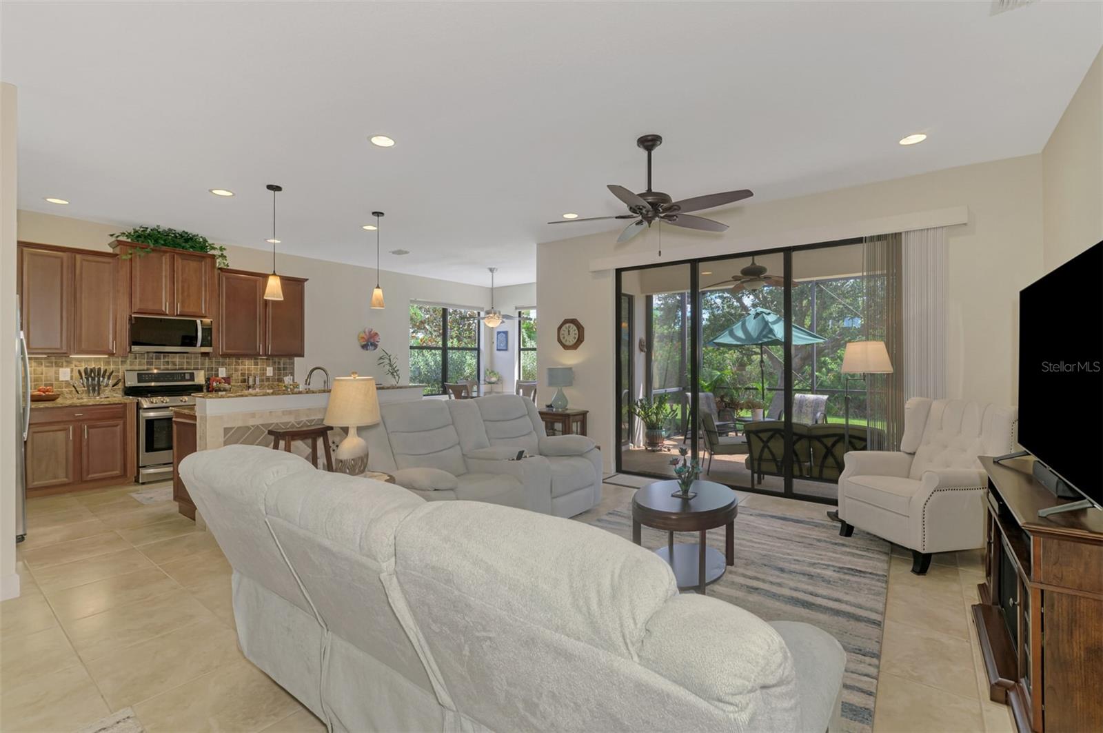 VENETIAN FALLS PH 2 - Residential