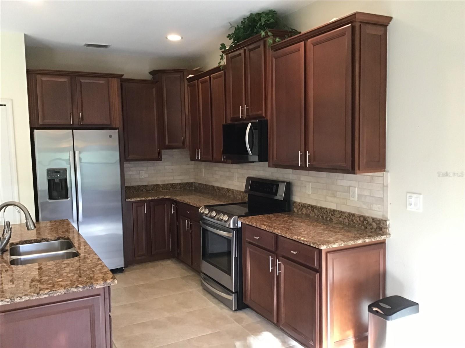 VENETIAN FALLS PH 2 - Residential