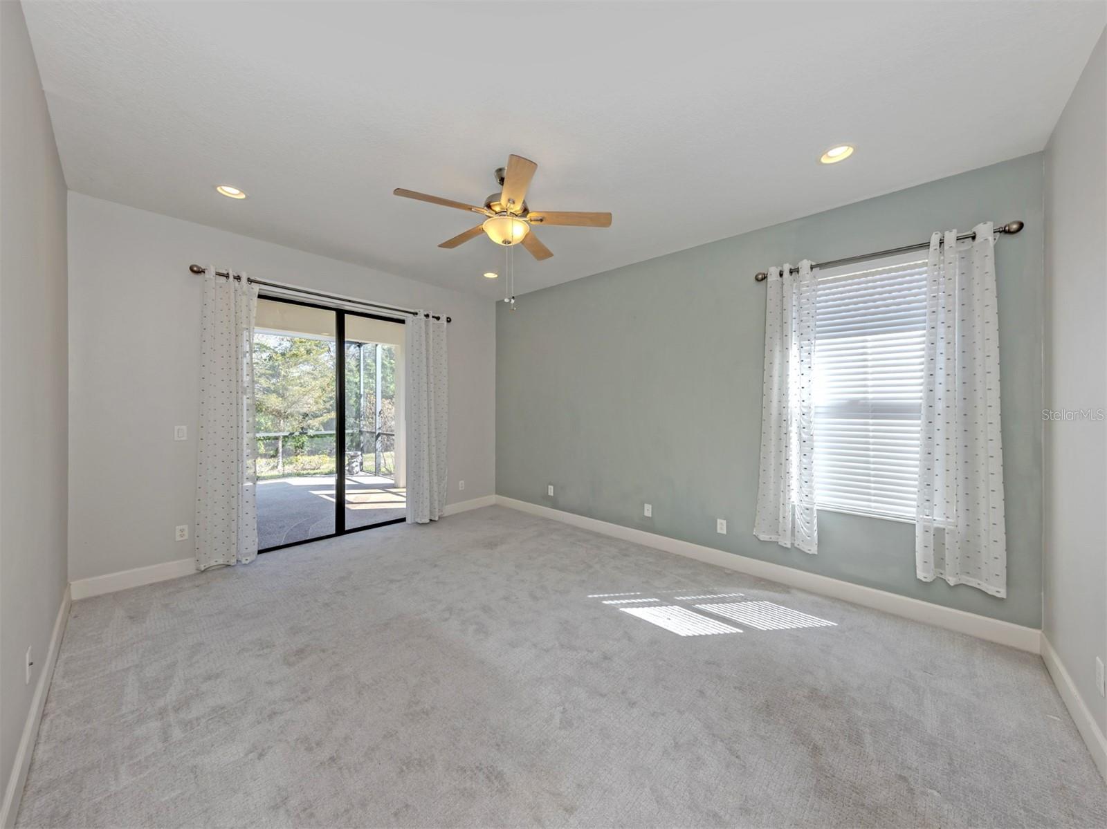 VENETIAN FALLS PH 2 - Residential