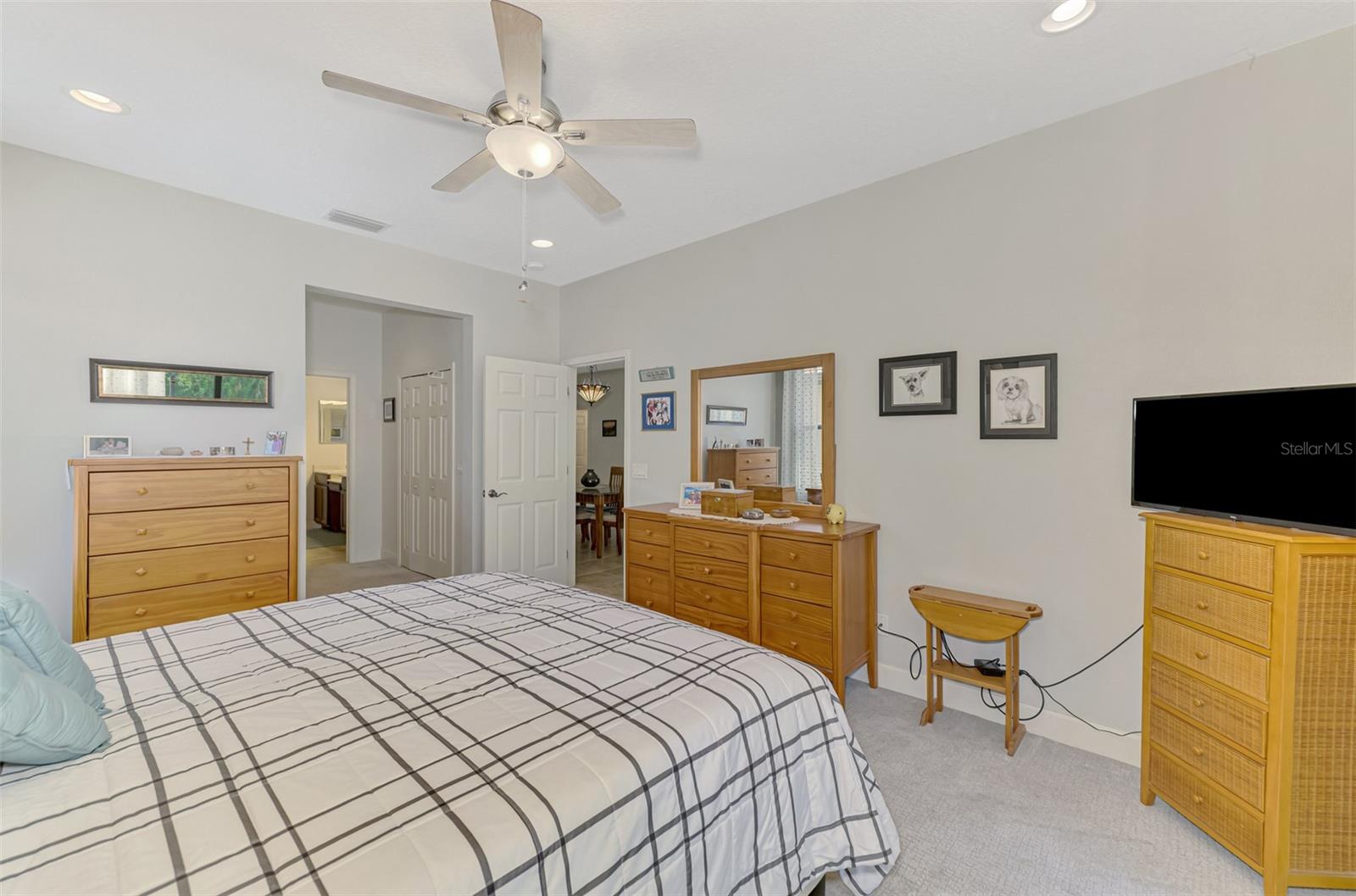 VENETIAN FALLS PH 2 - Residential