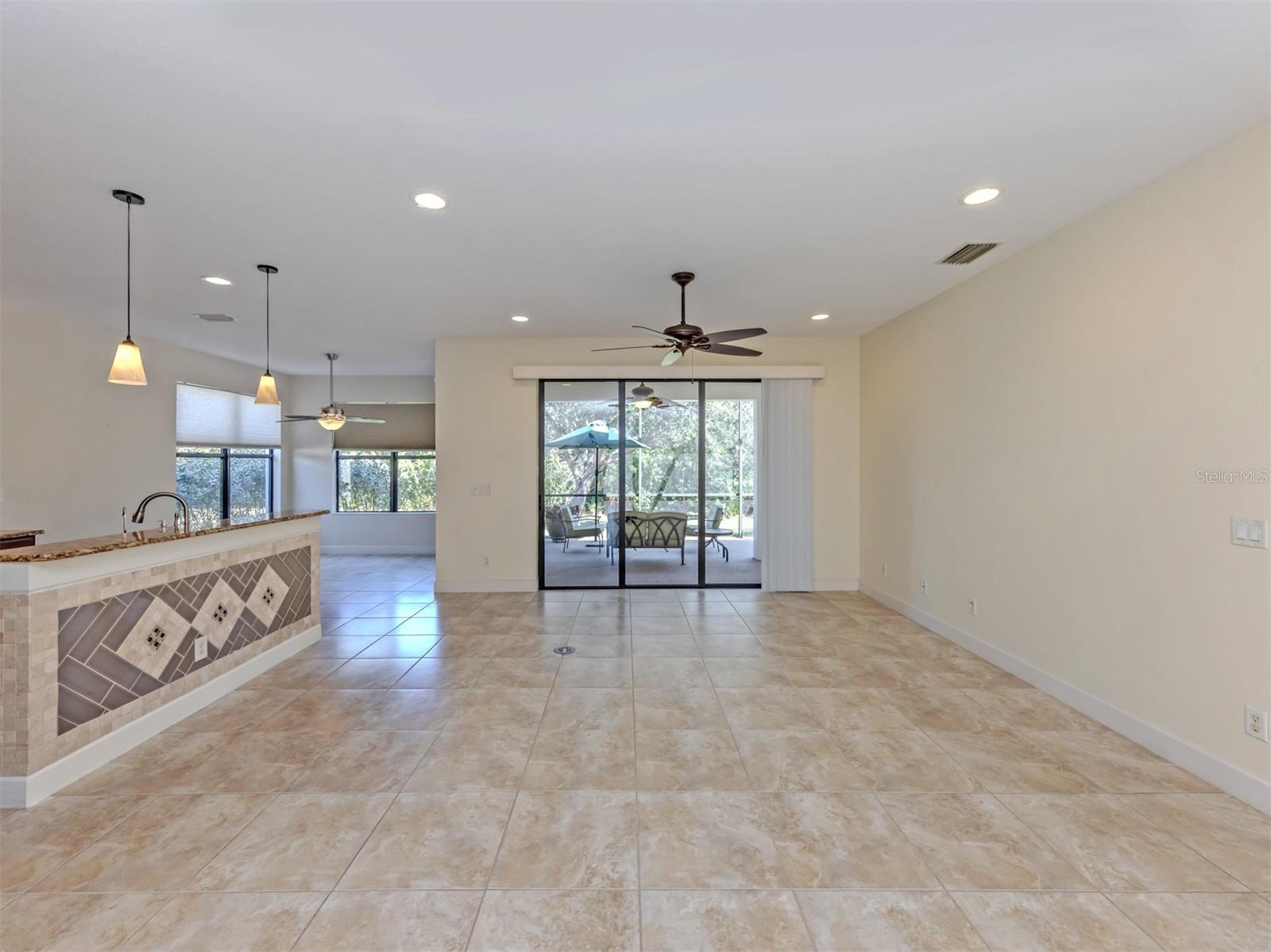 VENETIAN FALLS PH 2 - Residential