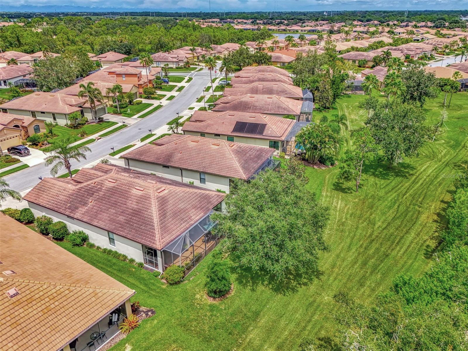 VENETIAN FALLS PH 2 - Residential