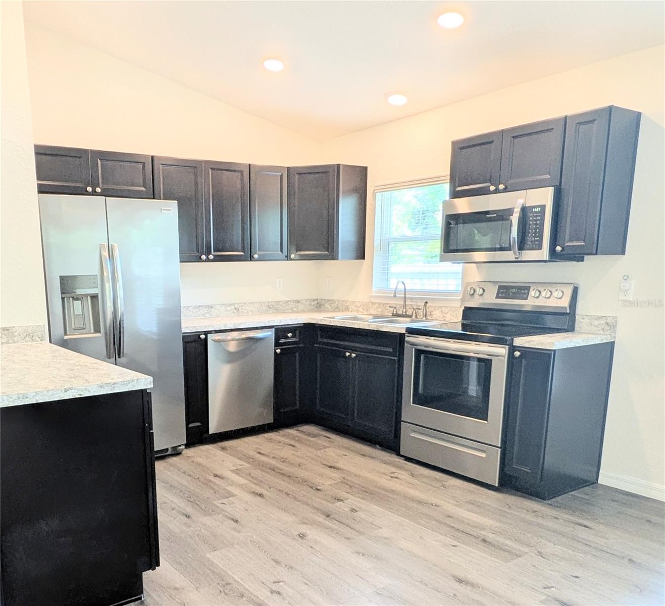 BELLEVIEW HEIGHTS ESTATE - Residential