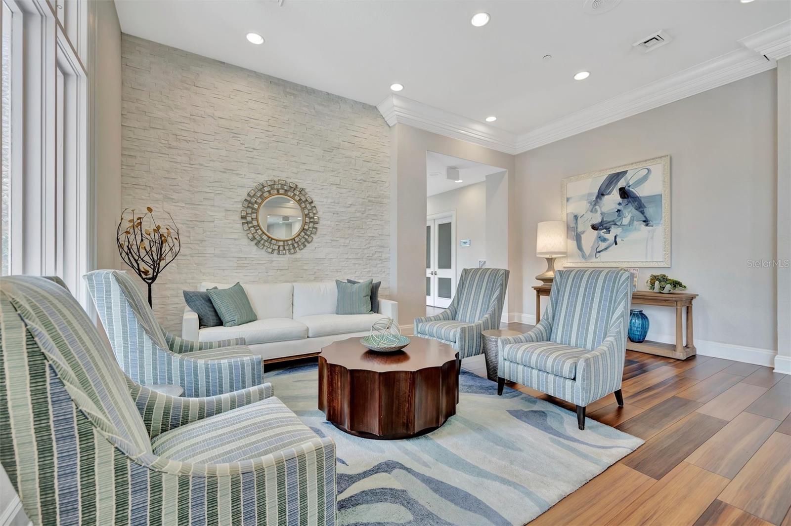 ROSEDALE 7 - Residential