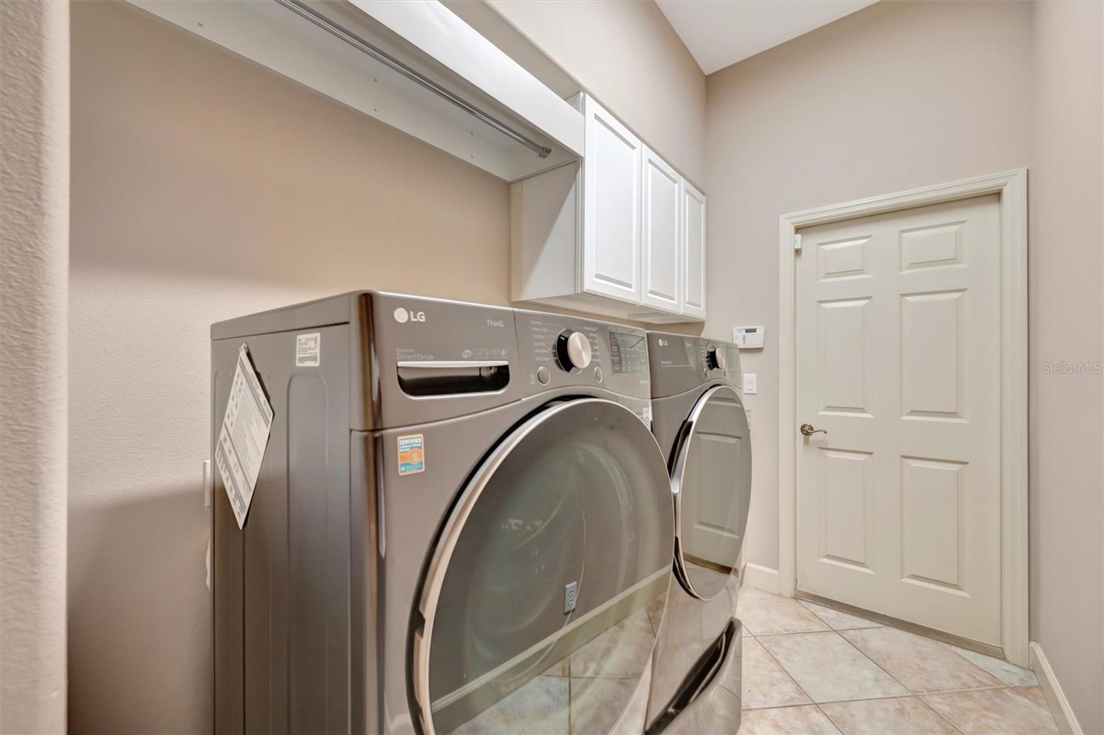 ROSEDALE 7 - Residential