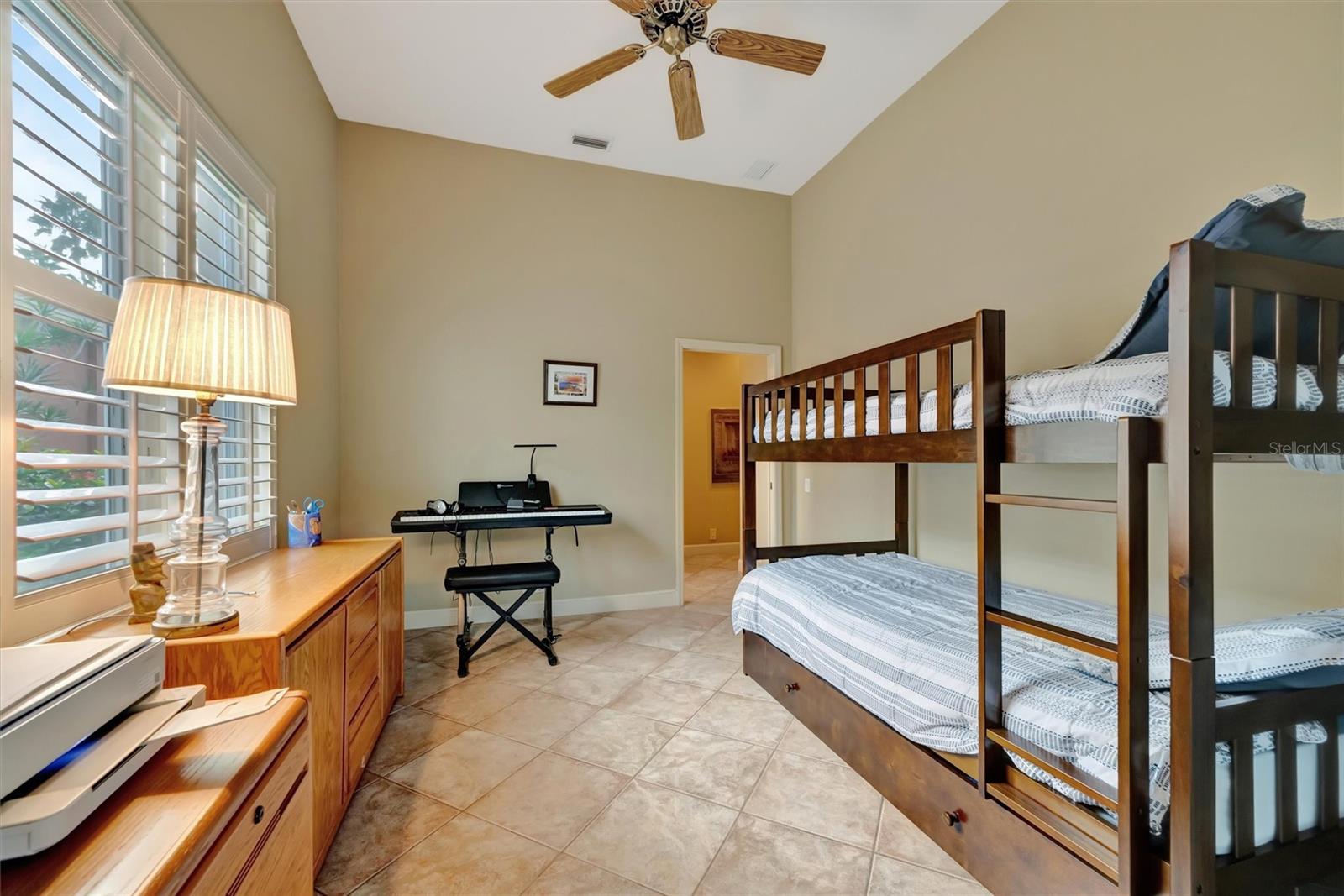 ROSEDALE 7 - Residential