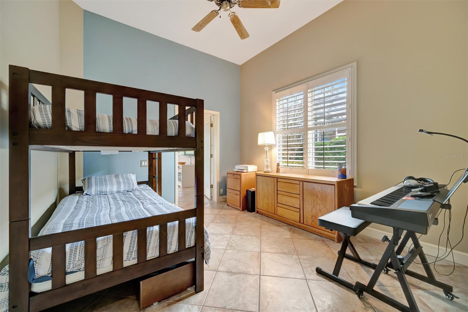 ROSEDALE 7 - Residential