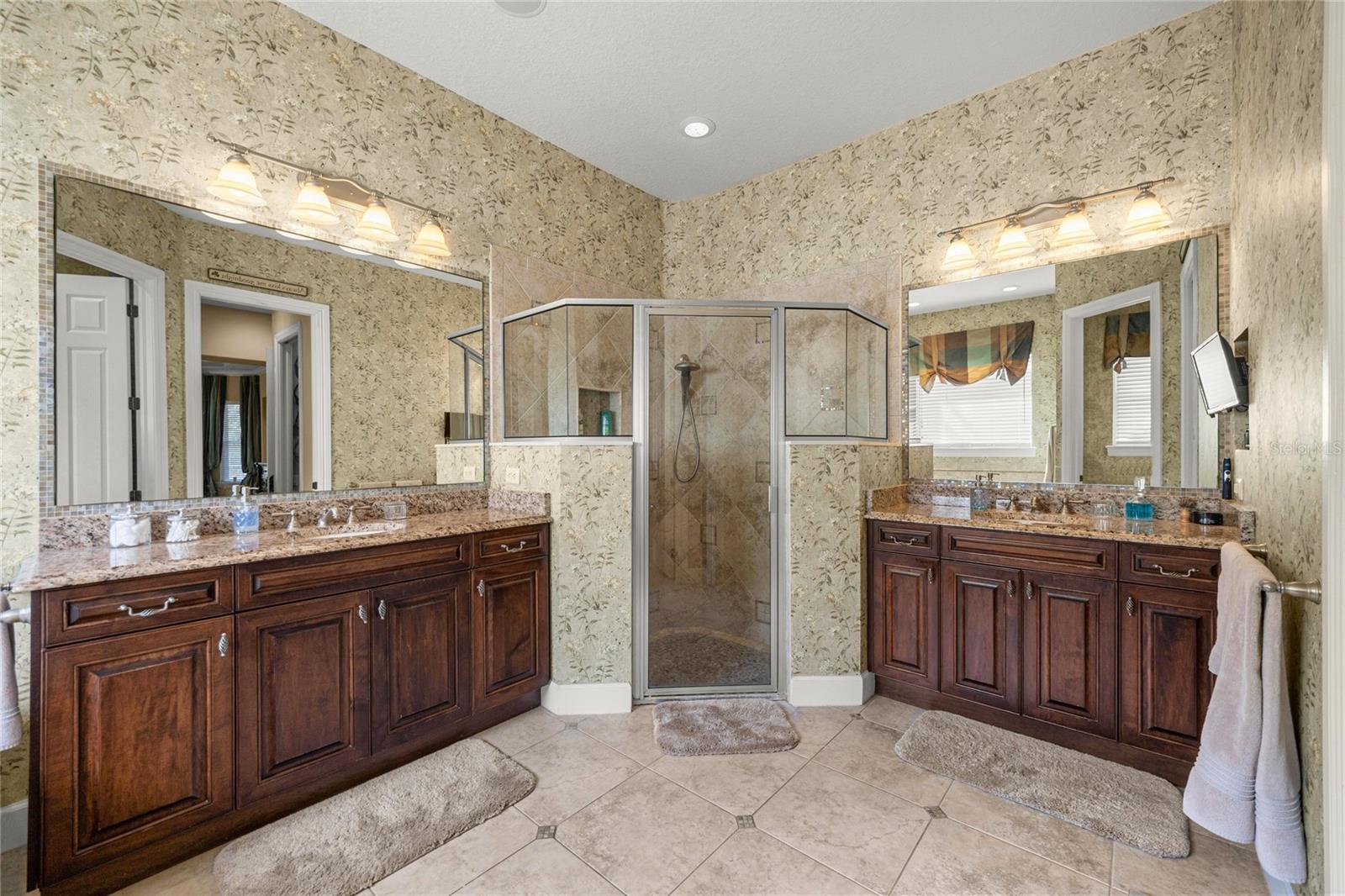 JULIETTE FALLS - Residential