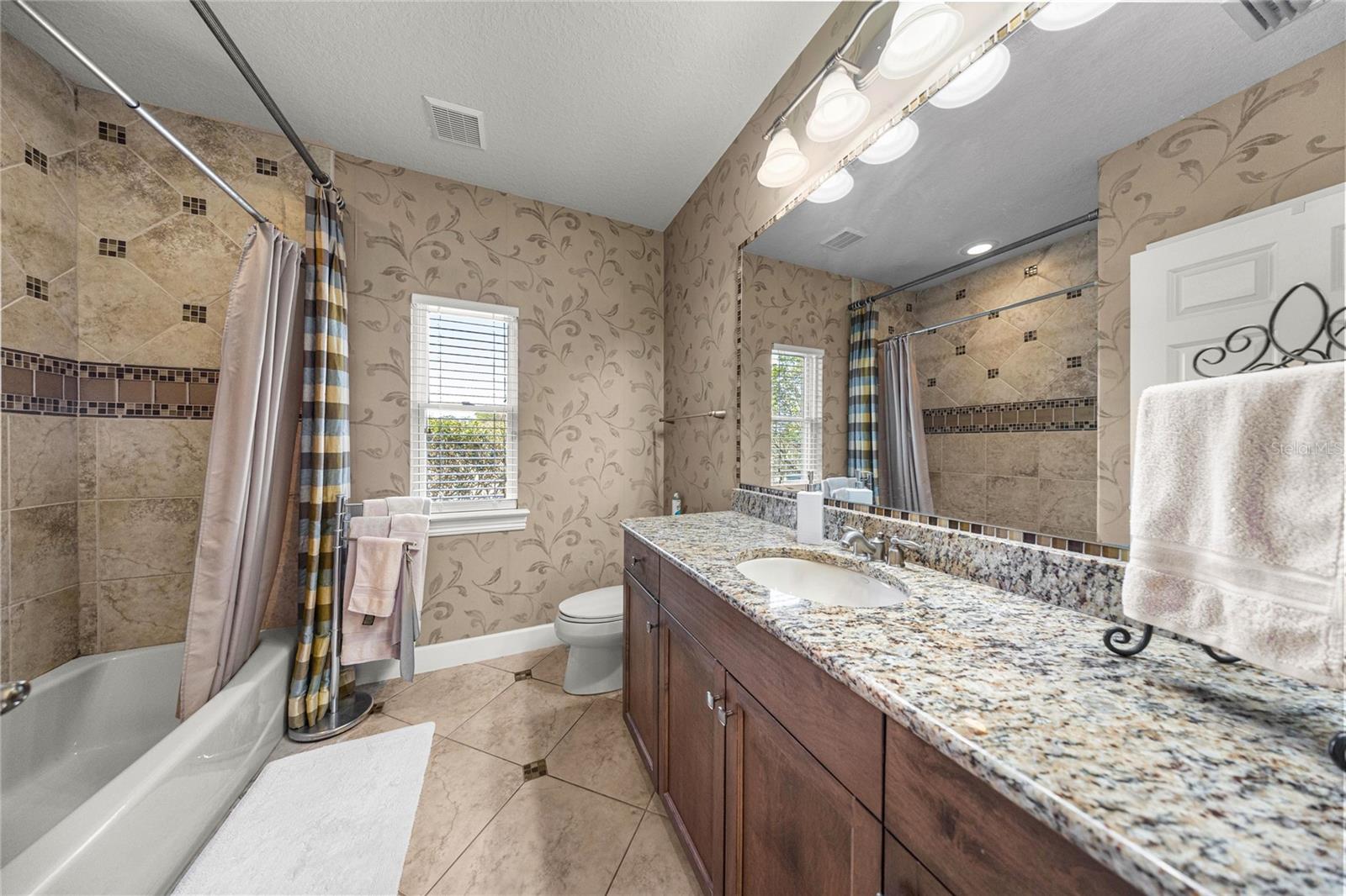 JULIETTE FALLS - Residential