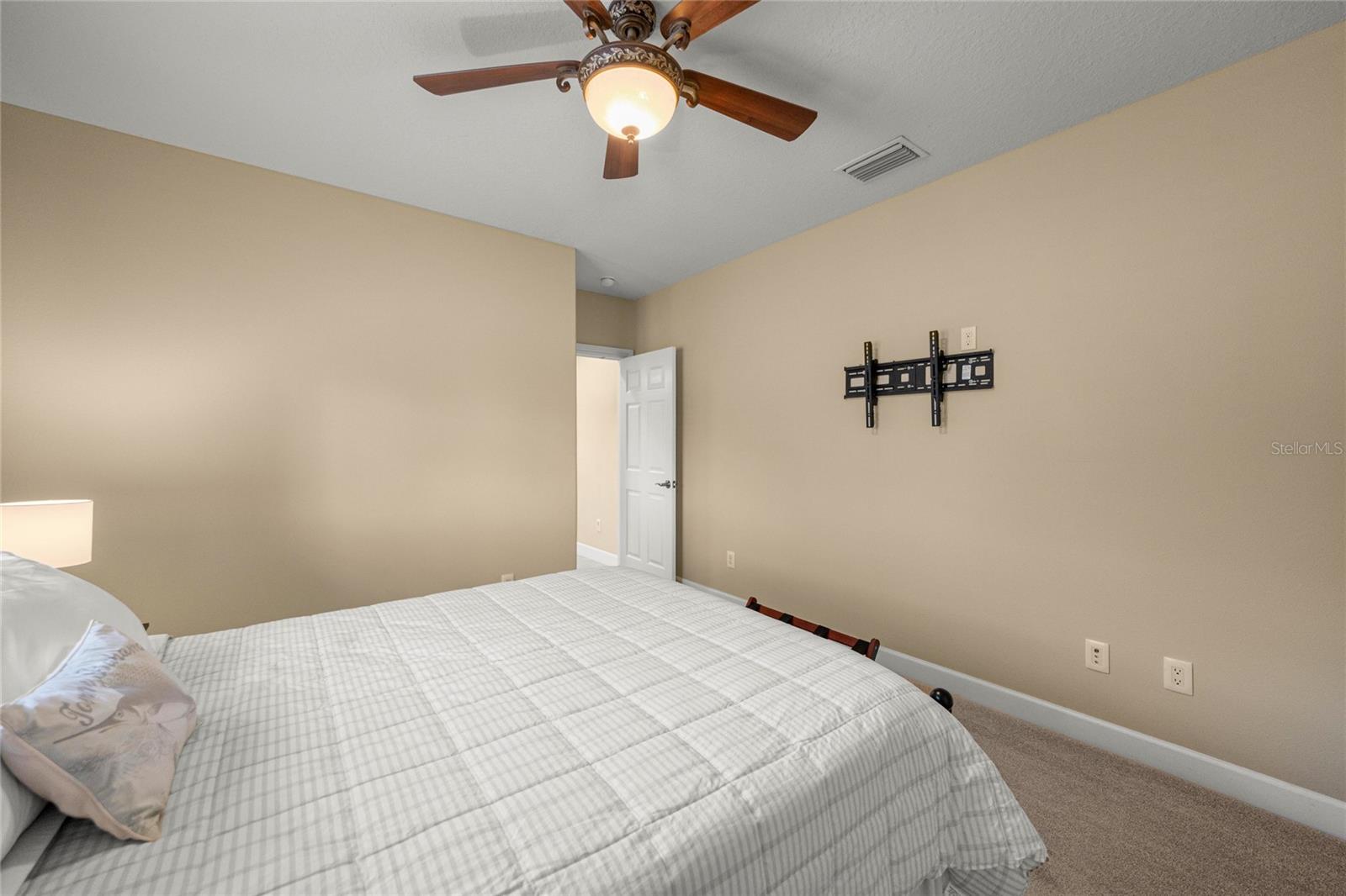 JULIETTE FALLS - Residential