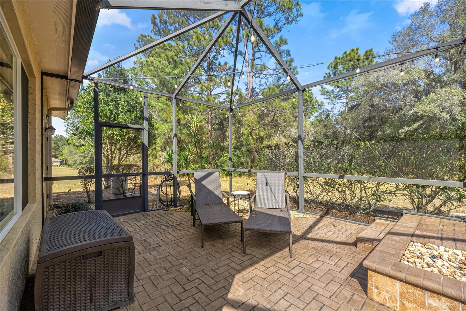 JULIETTE FALLS - Residential