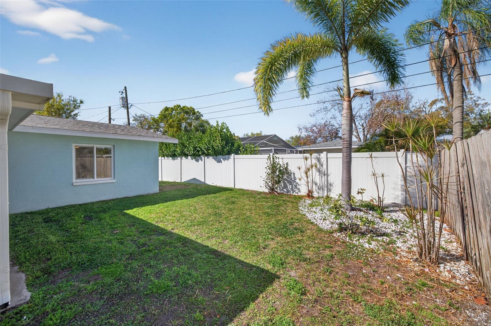 MEADOW LAWN 12TH ADD - Residential