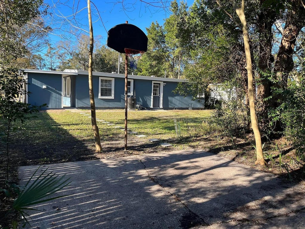 Photo of 10423 Keuka Drive, Jacksonville, FL 32218 (MLS # A4710951)