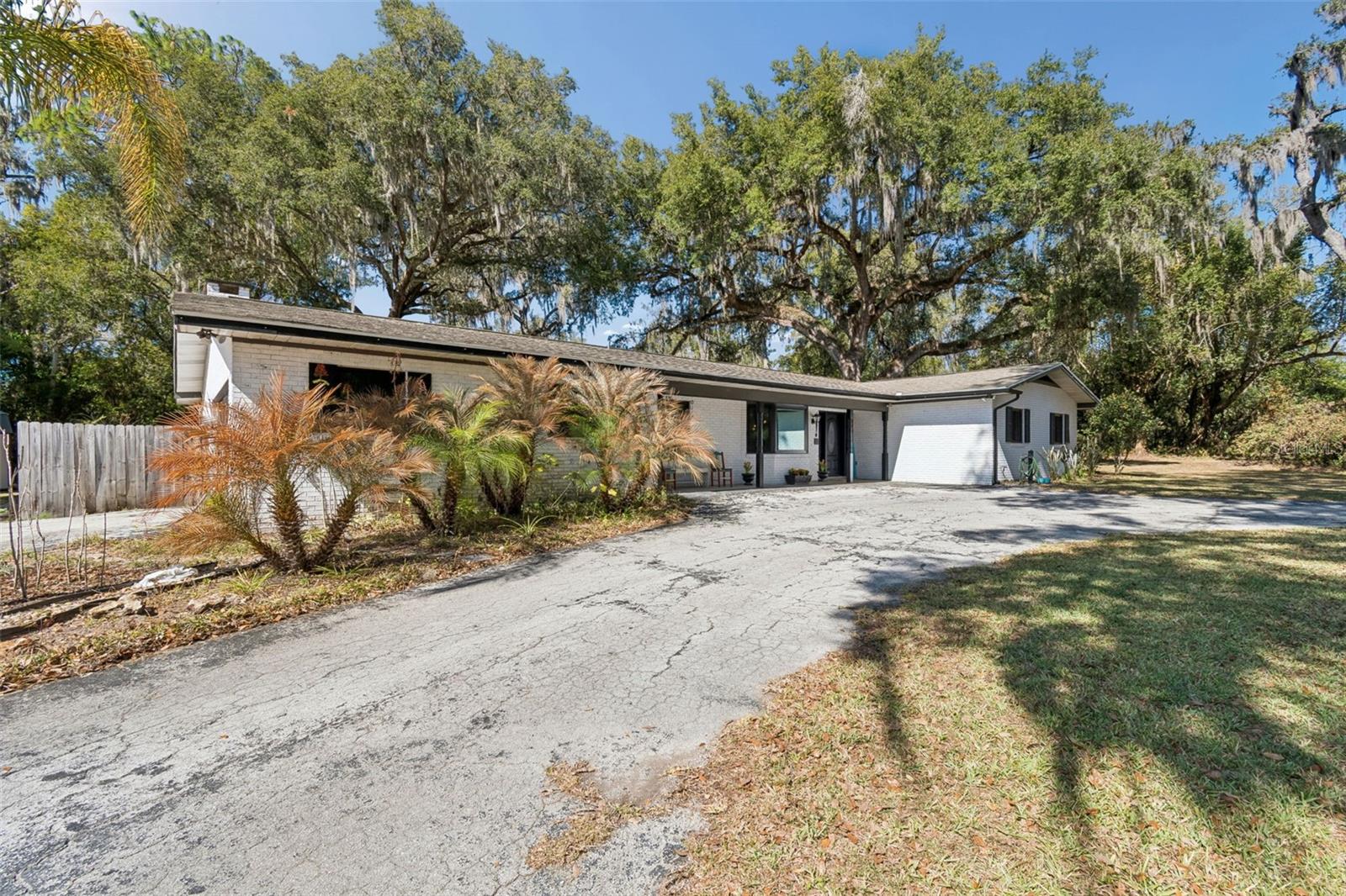 MILLS ESTATES - Land