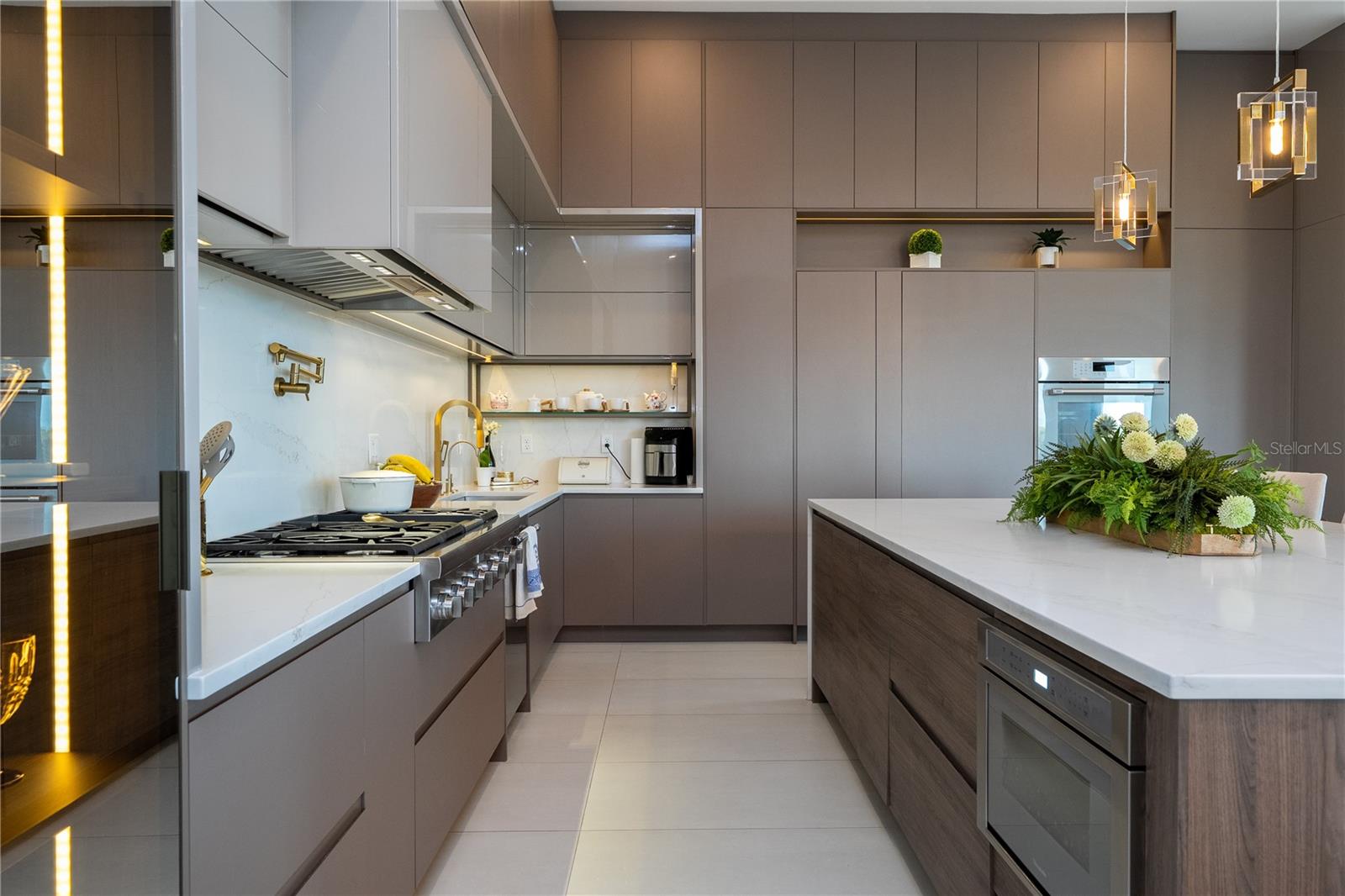 BELLA COLLINA WEST SUB - Residential