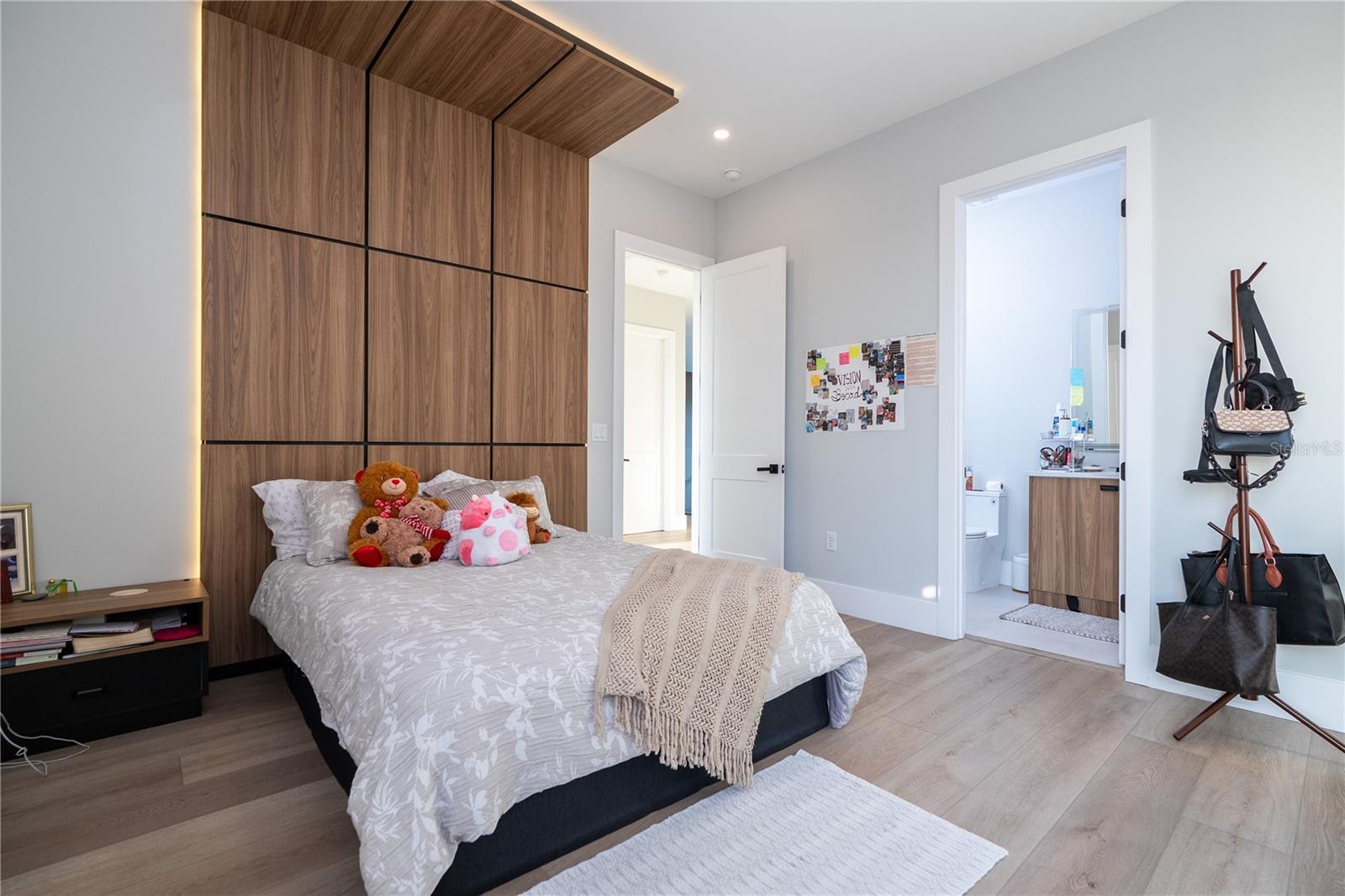 BELLA COLLINA WEST SUB - Residential