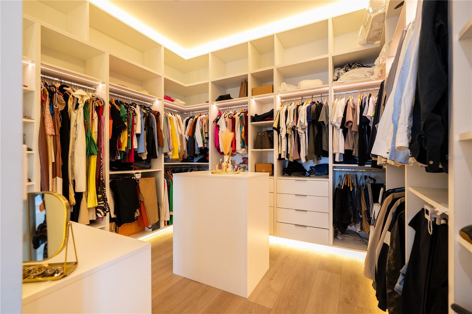 BELLA COLLINA WEST SUB - Residential