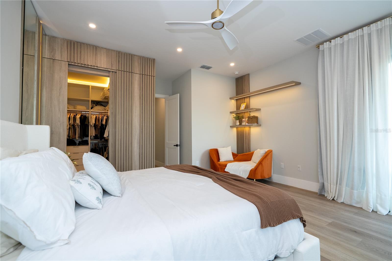 BELLA COLLINA WEST SUB - Residential