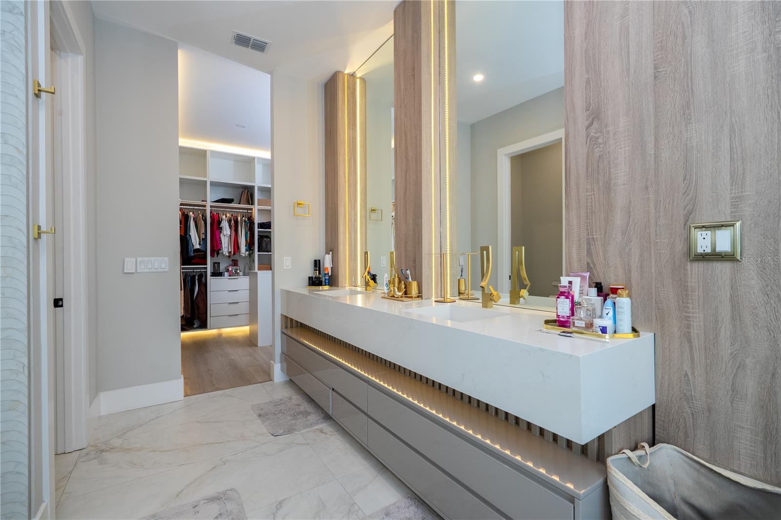 BELLA COLLINA WEST SUB - Residential