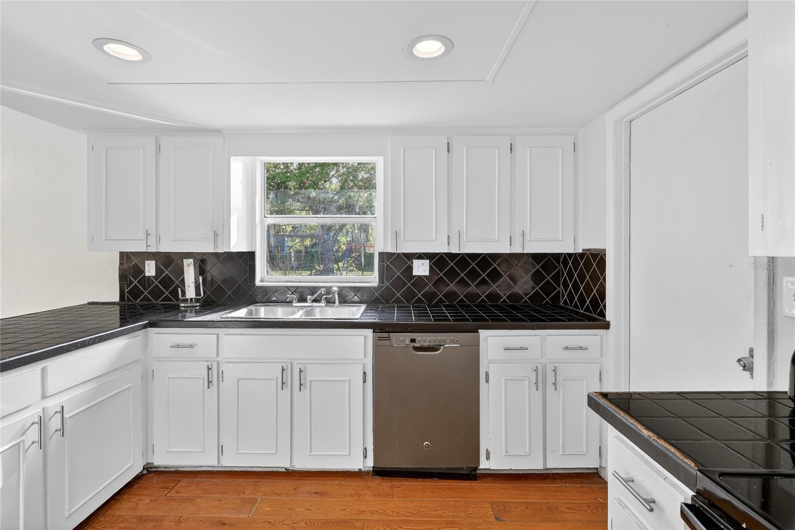 PINE LAKE SUB - Residential