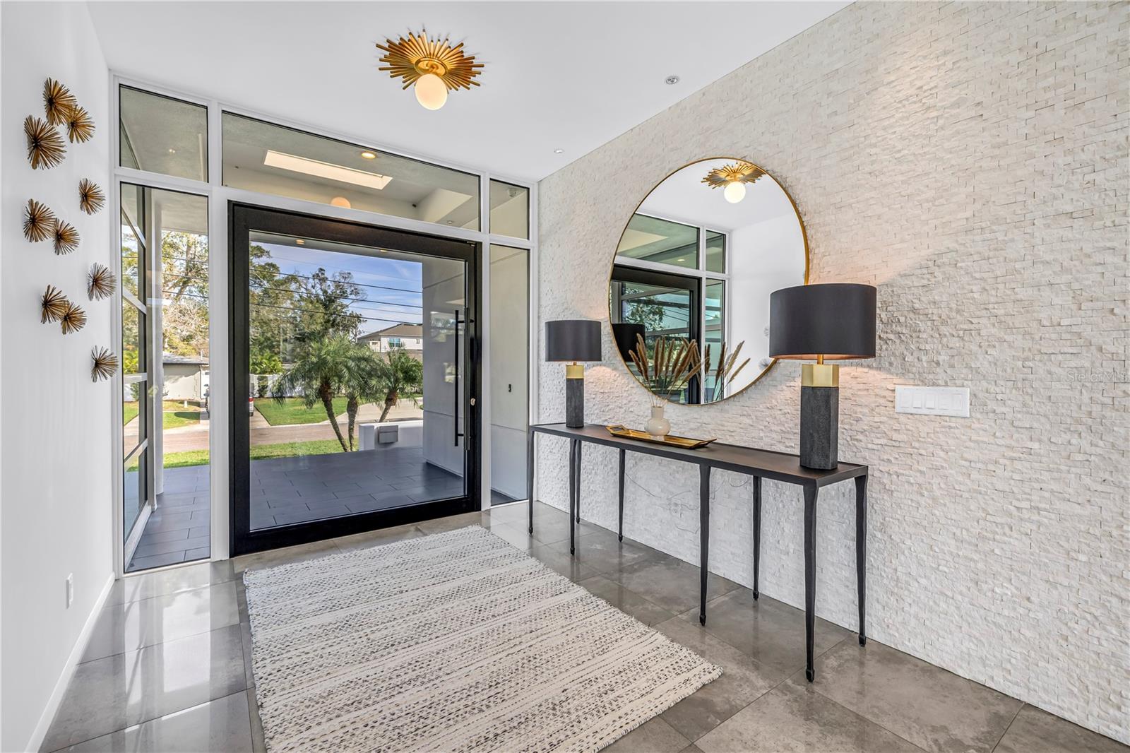 3324 WALNUT STREET NE