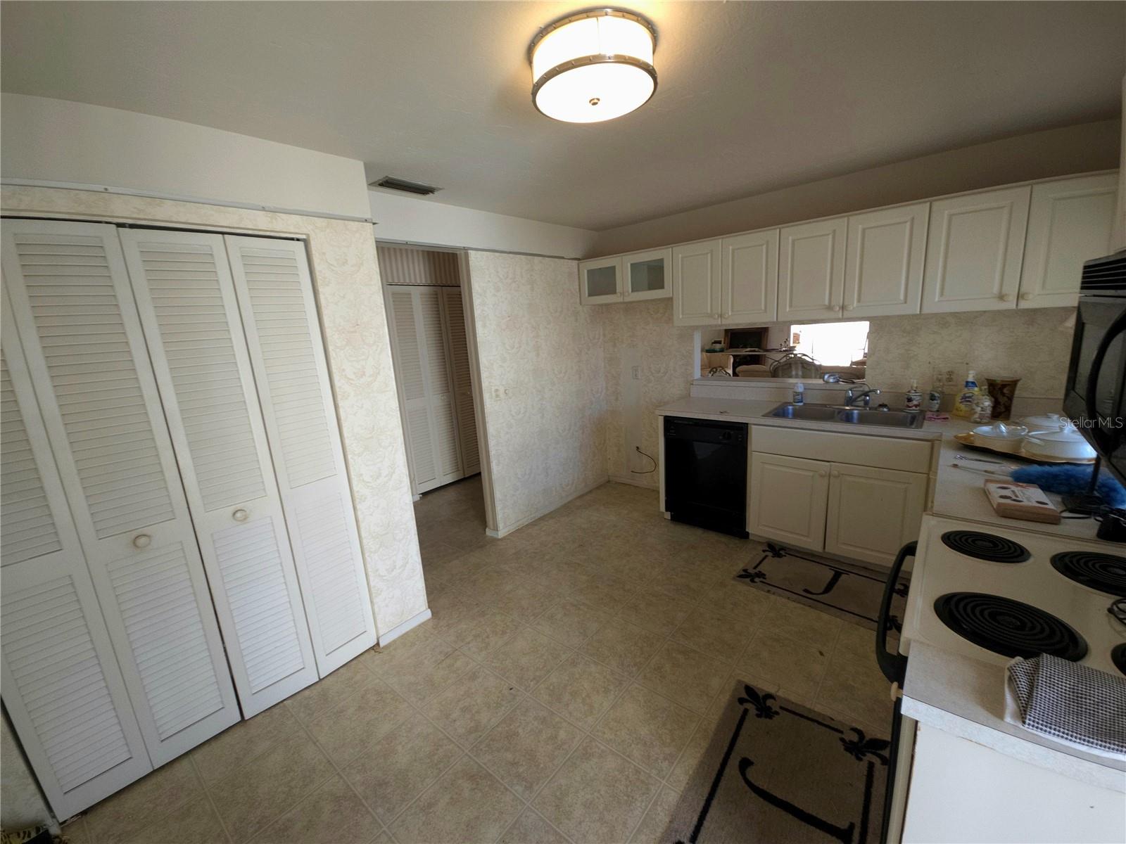 THE VILLAS AT WILD OAK BAY IV - Residential