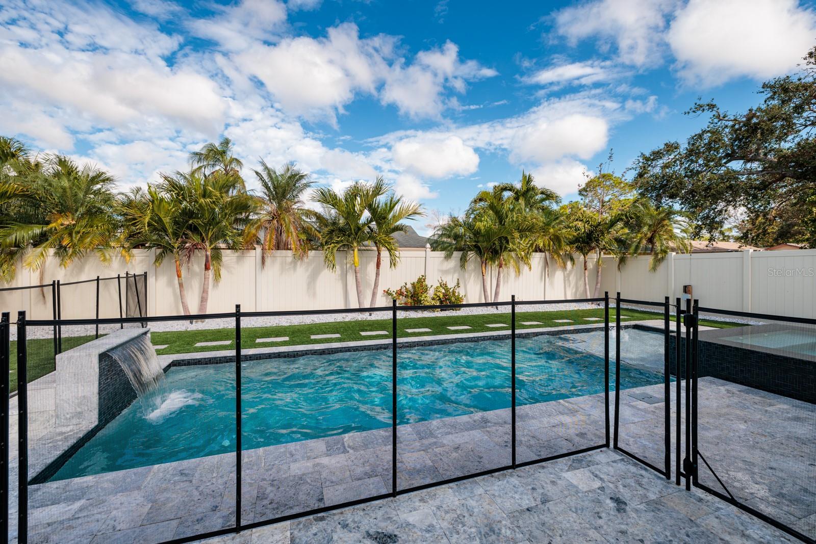 SEMINOLE PINES SUB PH 1 - Residential