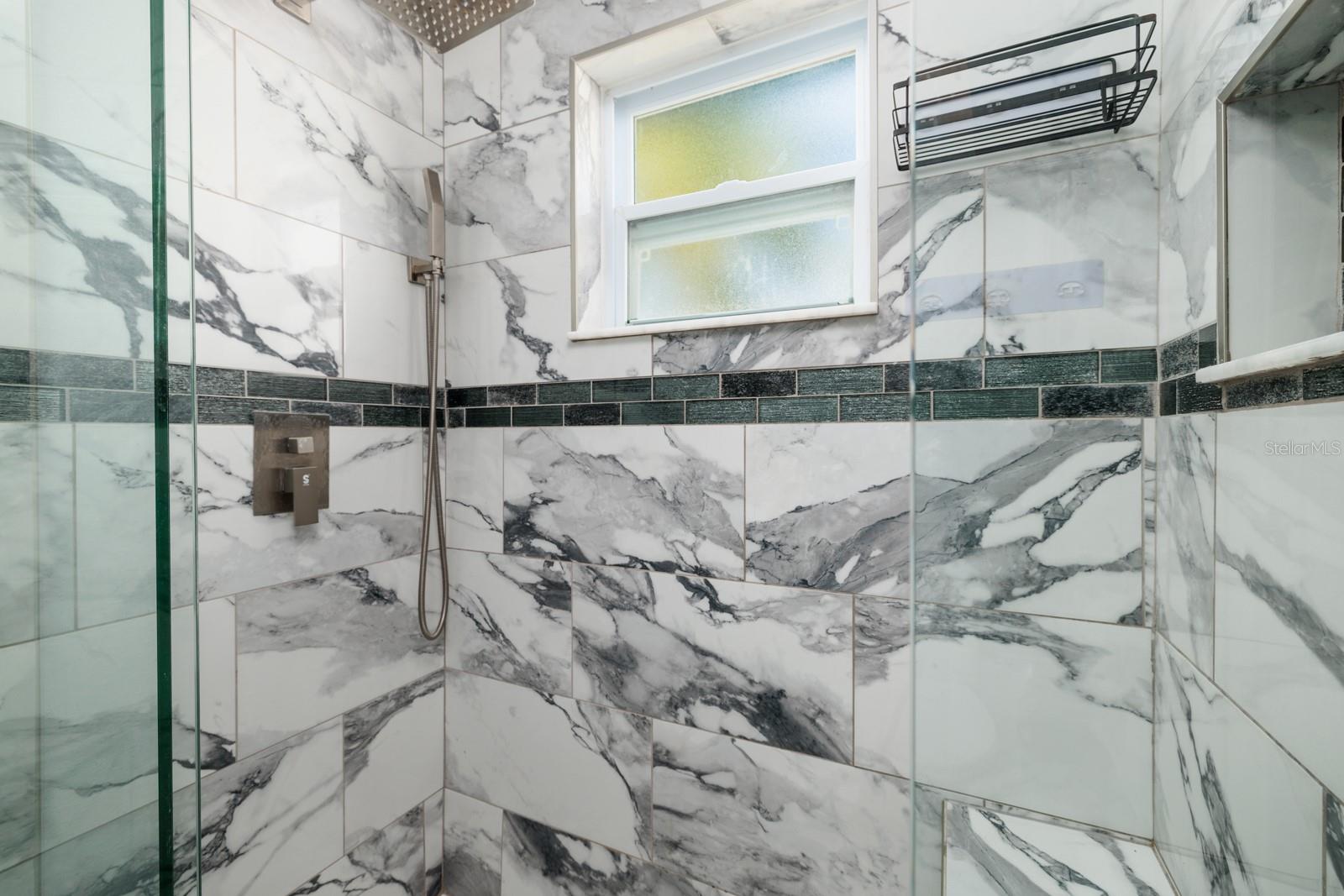 SEMINOLE PINES SUB PH 1 - Residential