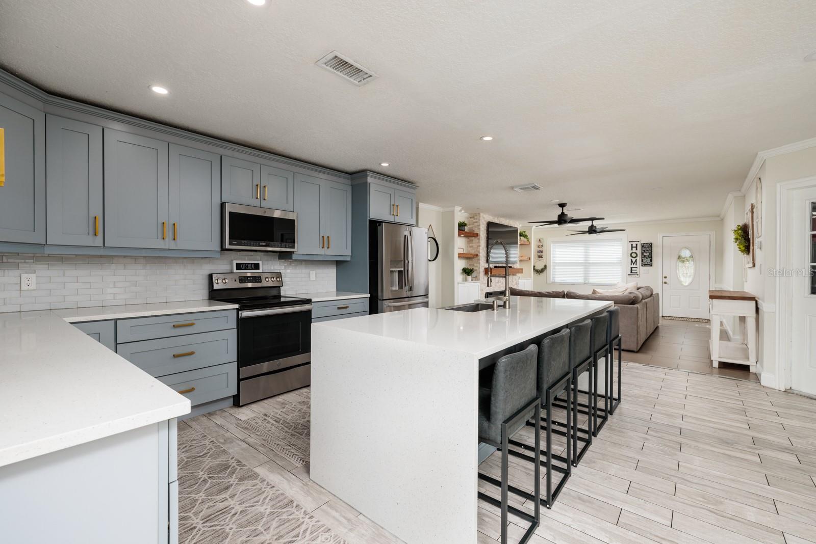 SEMINOLE PINES SUB PH 1 - Residential