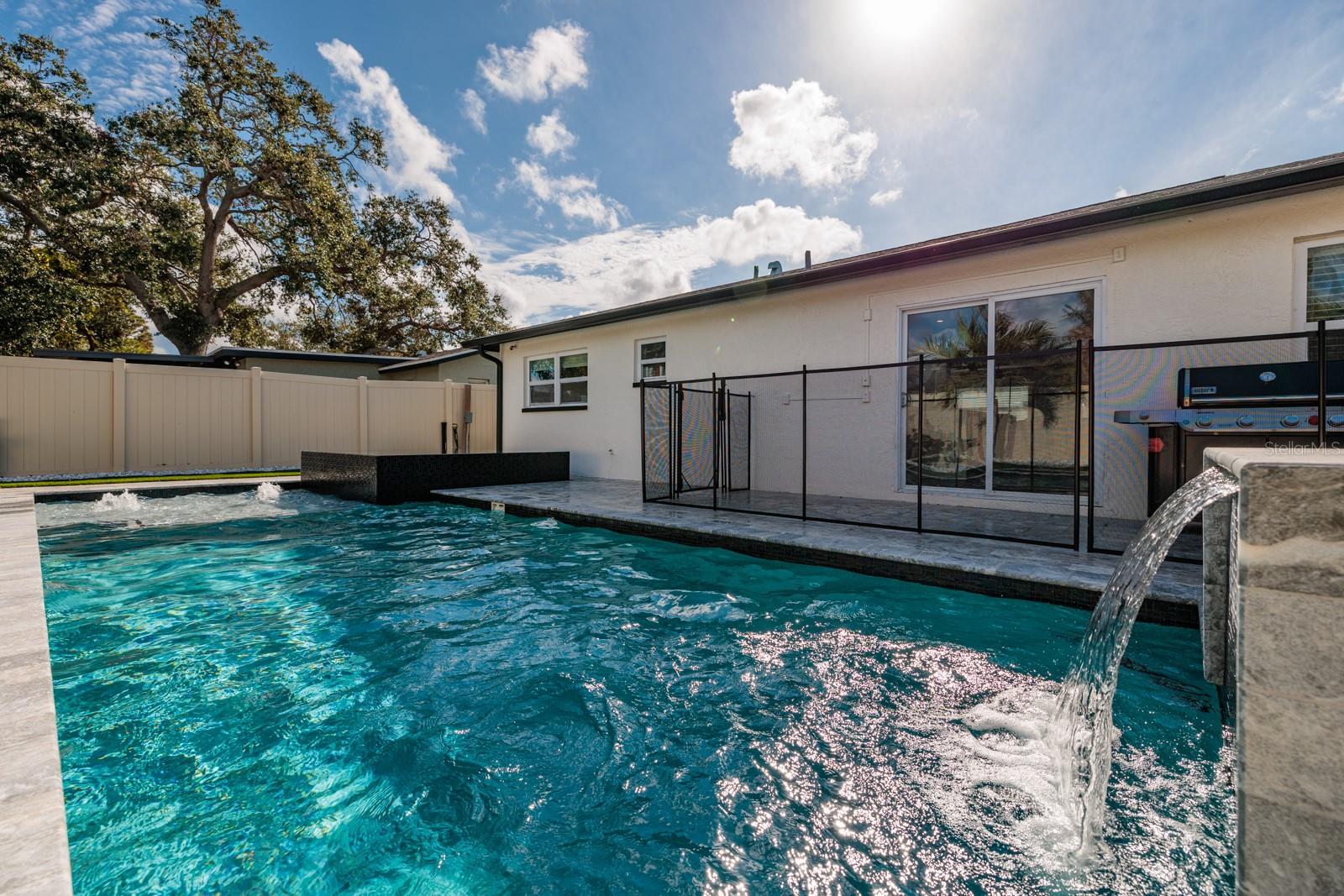 SEMINOLE PINES SUB PH 1 - Residential