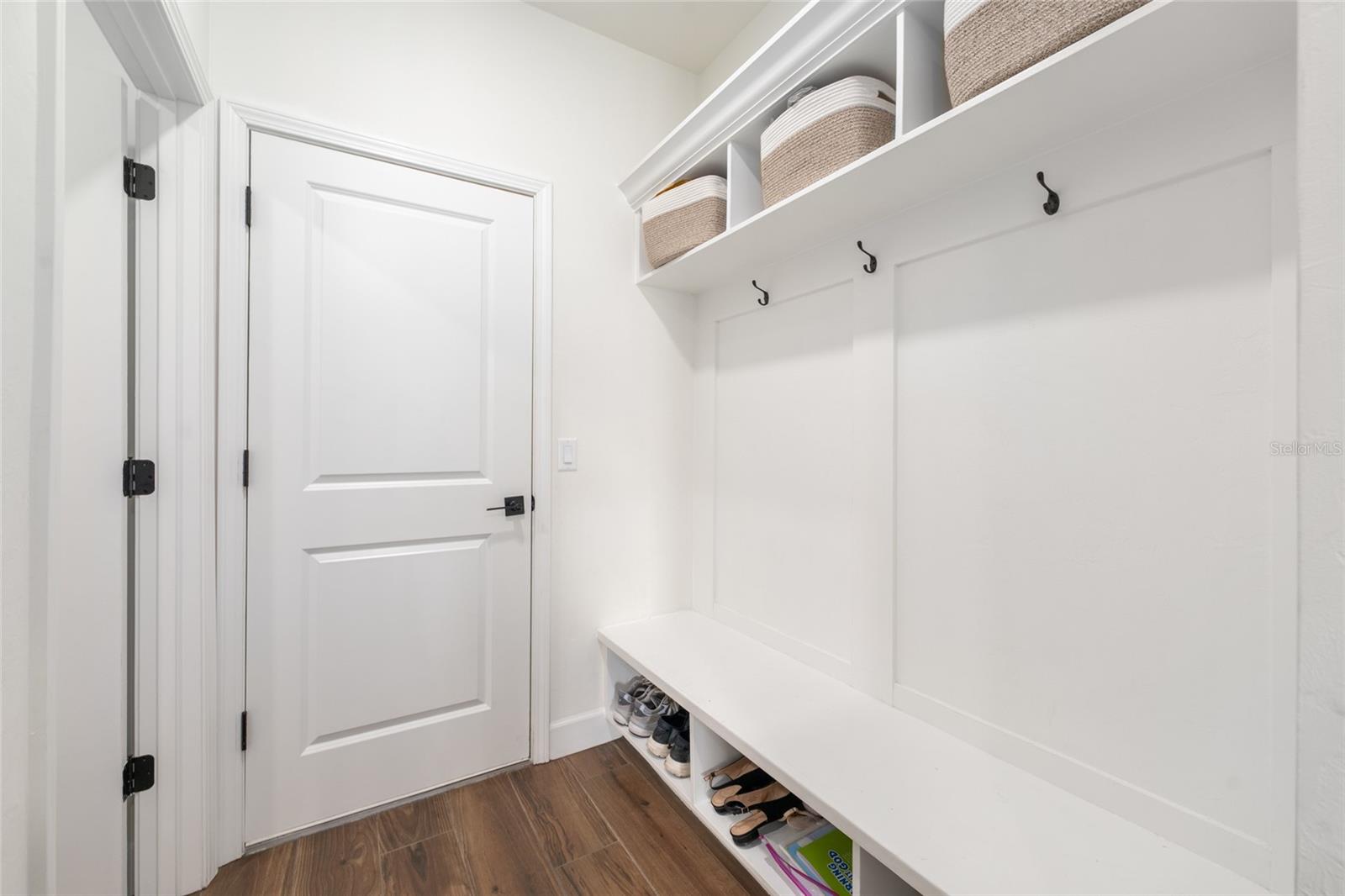 GRAND OAKS - Residential