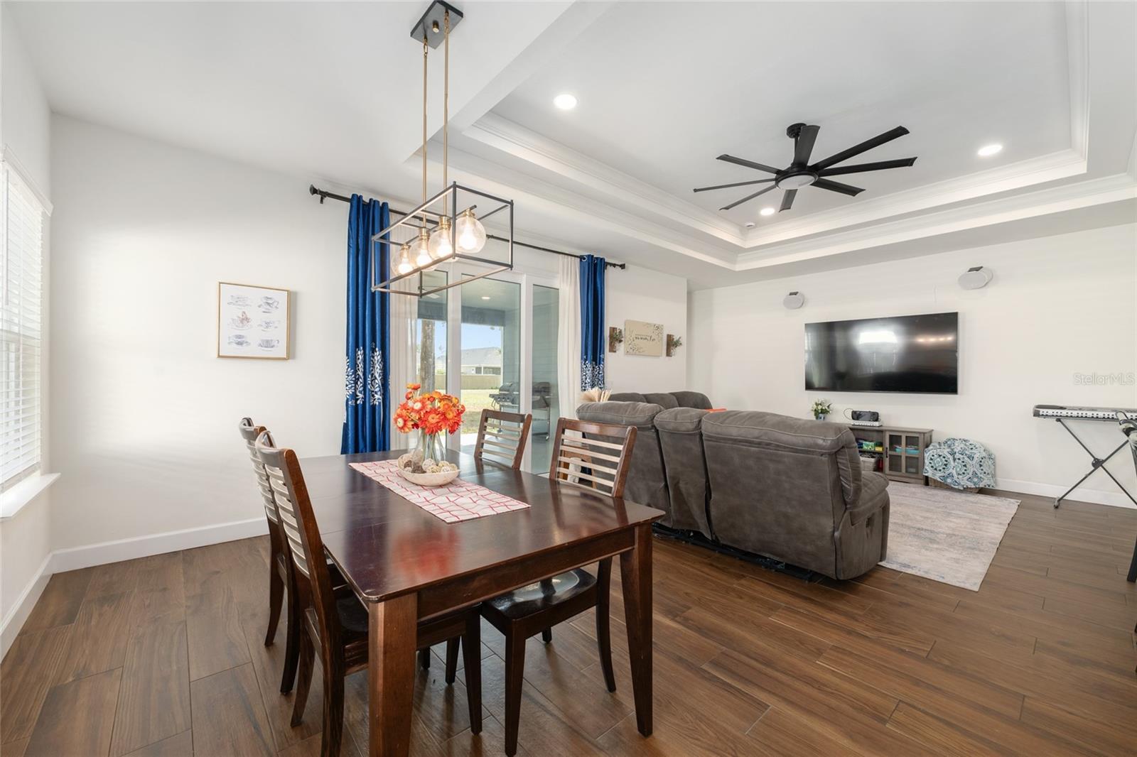 GRAND OAKS - Residential