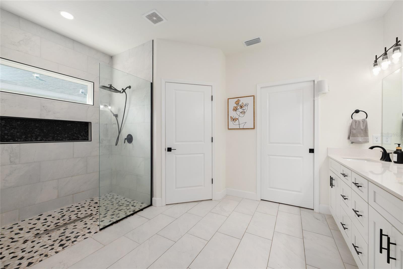 GRAND OAKS - Residential