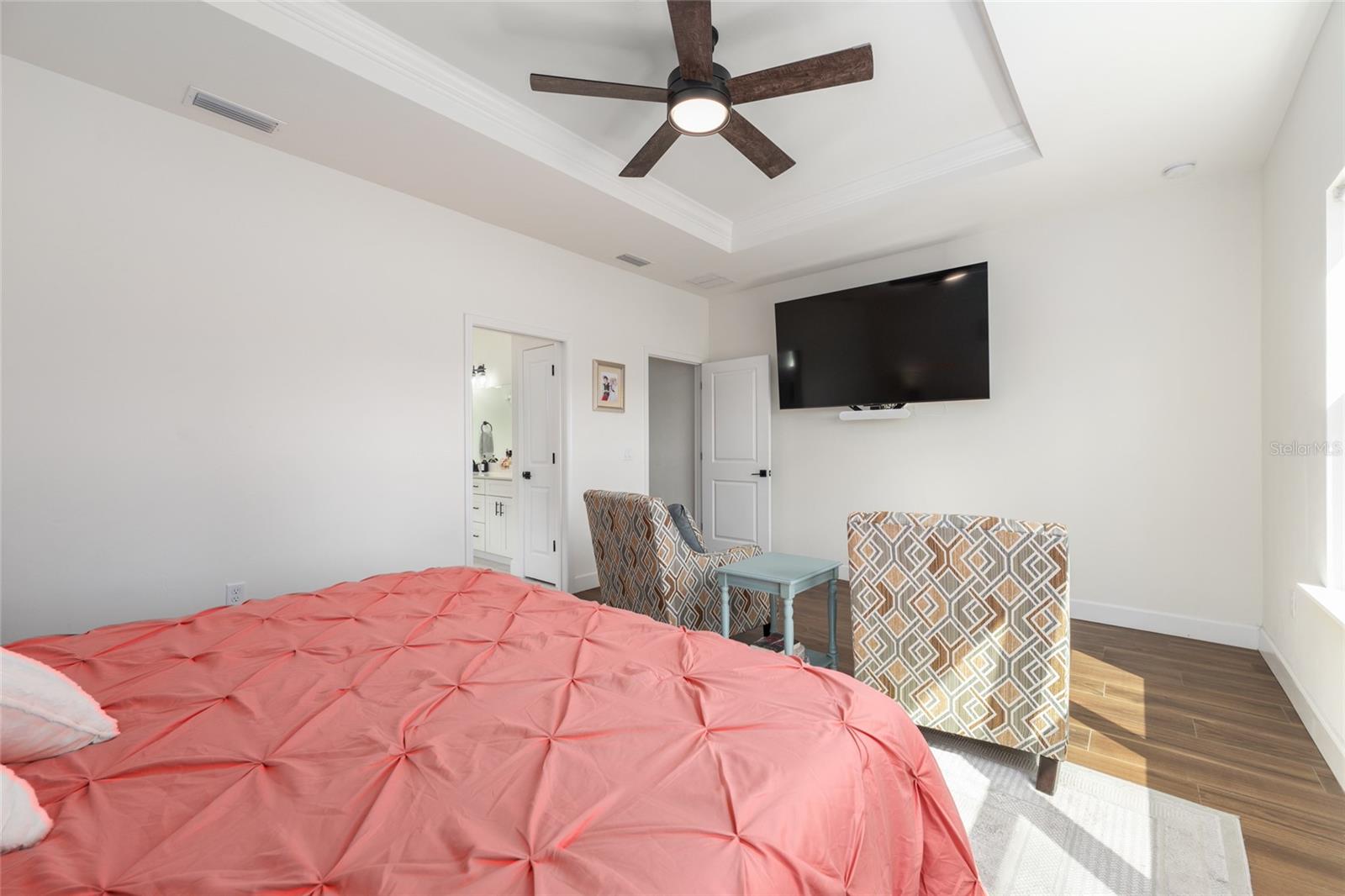 GRAND OAKS - Residential